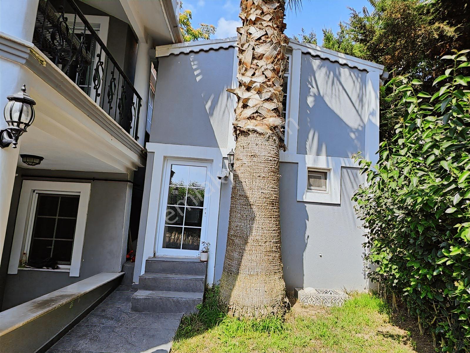 Beylikdüzü Adnan Kahveci Site İçerisinde 6+2 Lüks Forleks Villa - Görsel 23