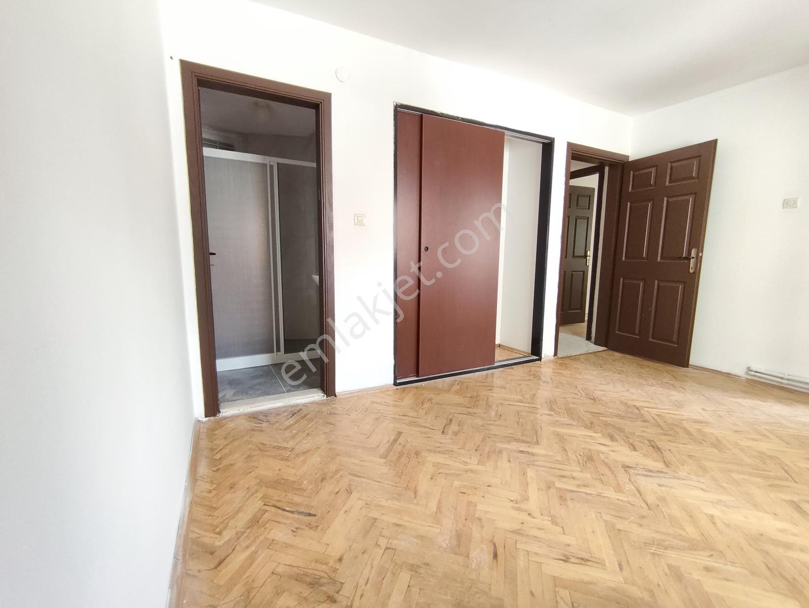 Mürsel Uluçta Asansörlü, Geniş Ve Ferah 120 M² 3+1 Kiralık Daire - Görsel 14