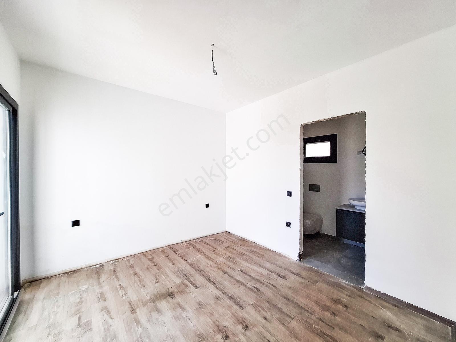 Cennet Gibi Bir Doğaya Ve Denıze Sahip Havuzlu Sitede 2+1 Daire - Görsel 10