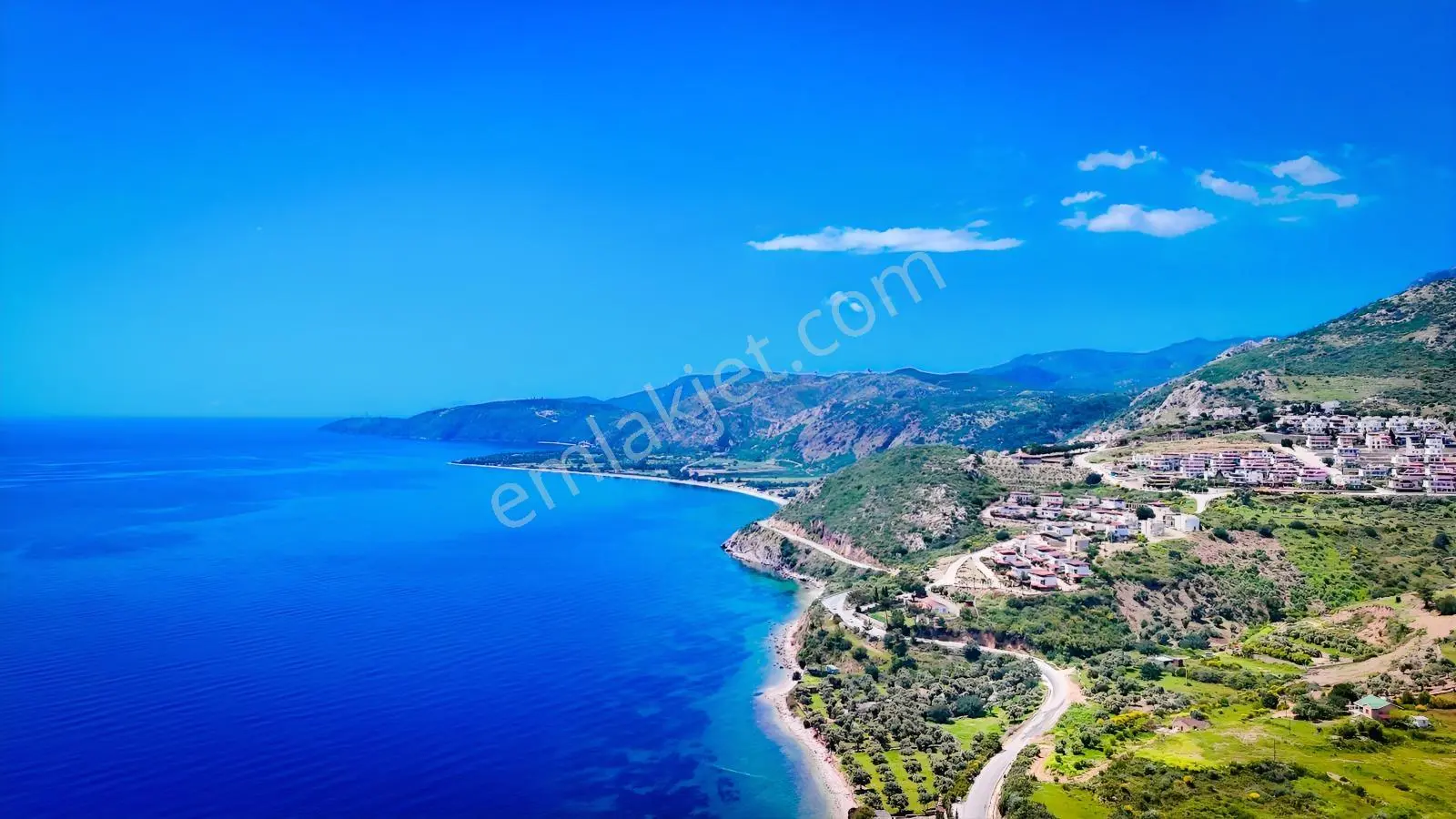 Cennet Gibi Bir Doğaya Ve Denıze Sahip Havuzlu Sitede 2+1 Daire