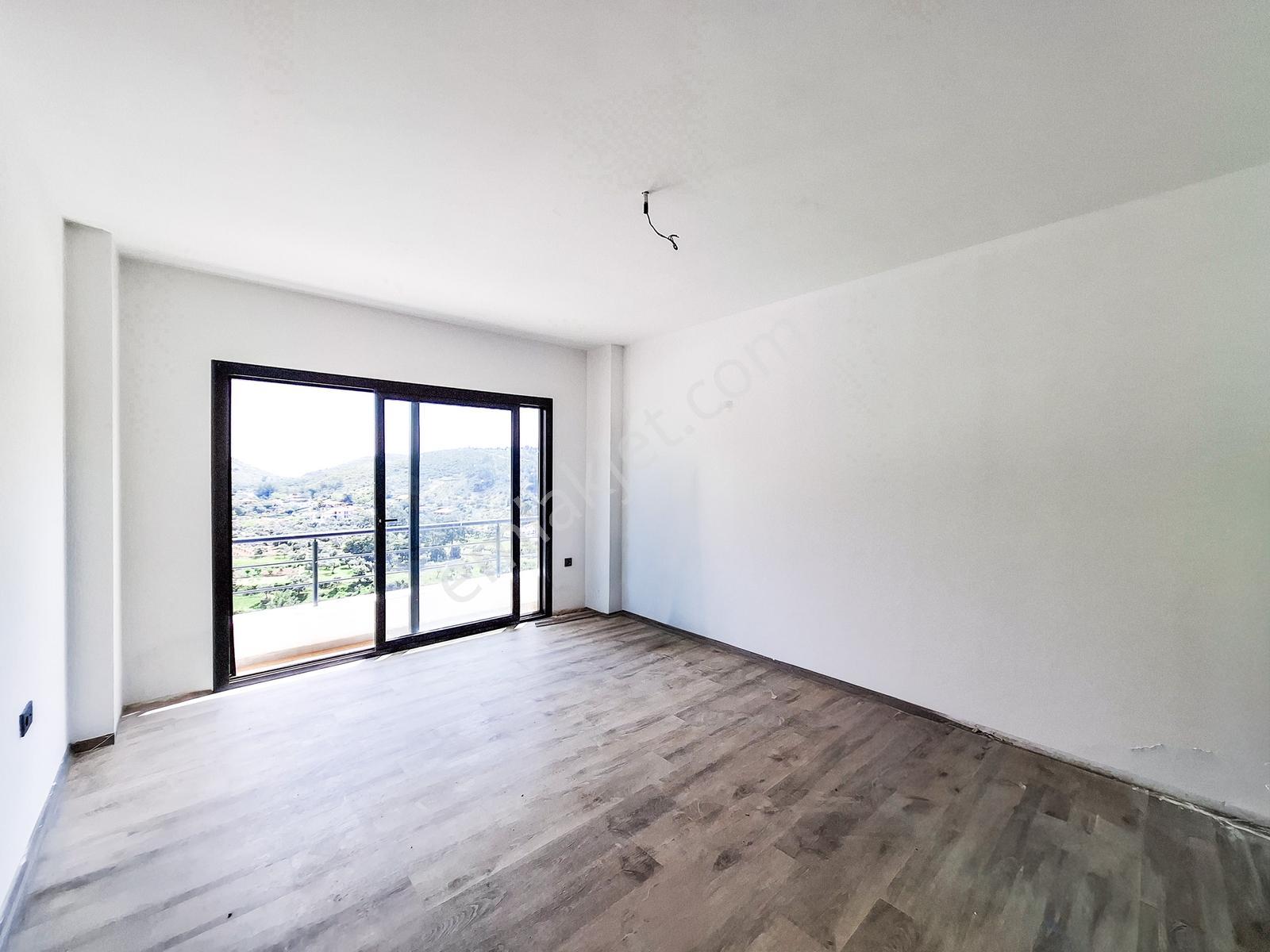 Cennet Gibi Bir Doğaya Ve Denıze Sahip Havuzlu Sitede 2+1 Daire - Görsel 14