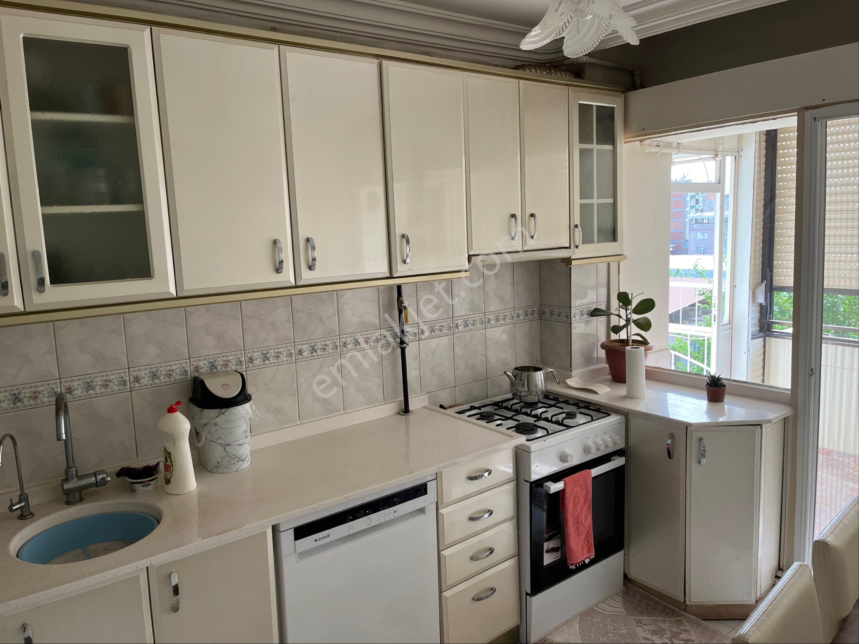 Miray Emlaktan Hürriyet Caddesi Üzerinde Doğalgazlı Satılık 3+1 Daire - Görsel 21