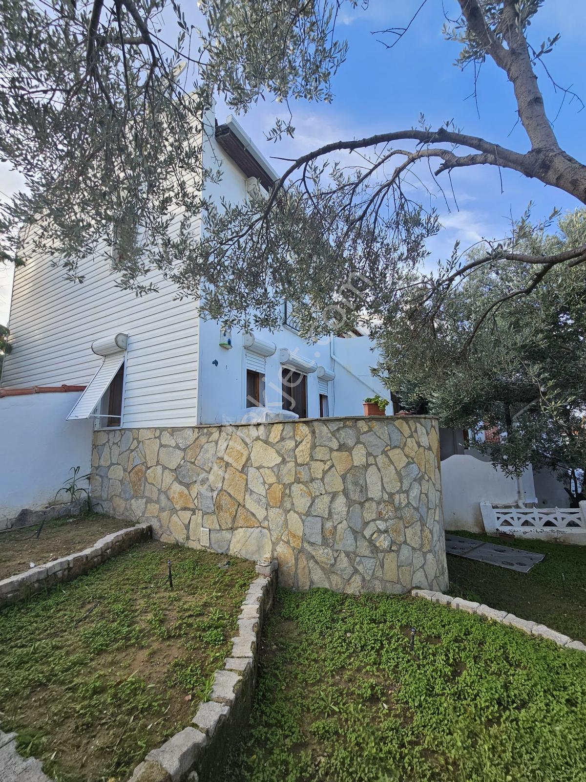 Yeni Foça Da Fevzi Çakmak Mah. 2+1 Satılık Villa - Görsel 3