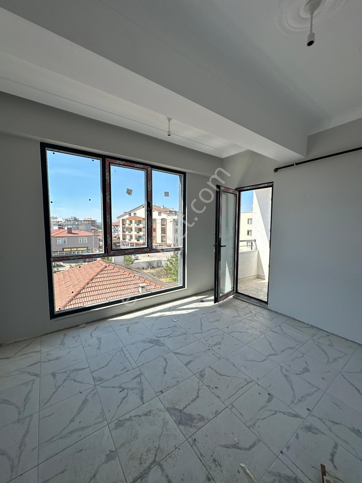 Altınova Merkezde Satılık 2+1 Lüks Sıfır Daire - Görsel 23