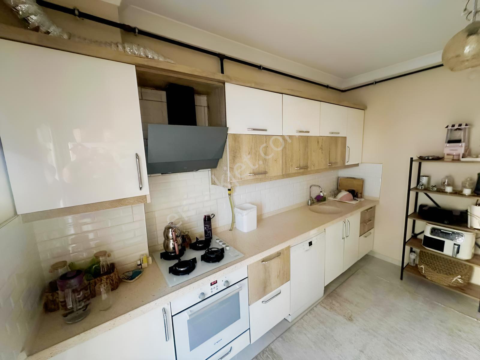 Uçardan Site İçinde Merkezi Konumda 3+1 - Görsel 24
