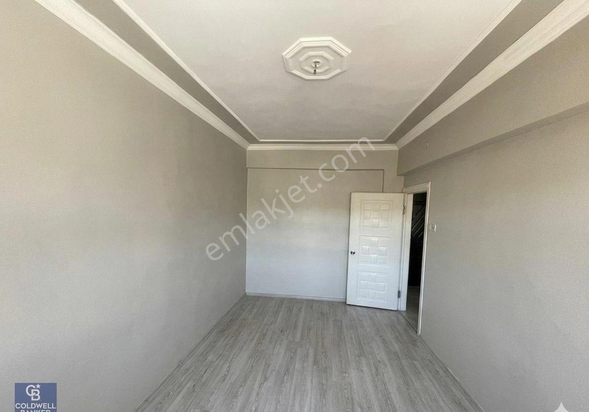 Donanma'da Asansörlü Binada 3+1 Arakat Daire - Görsel 2