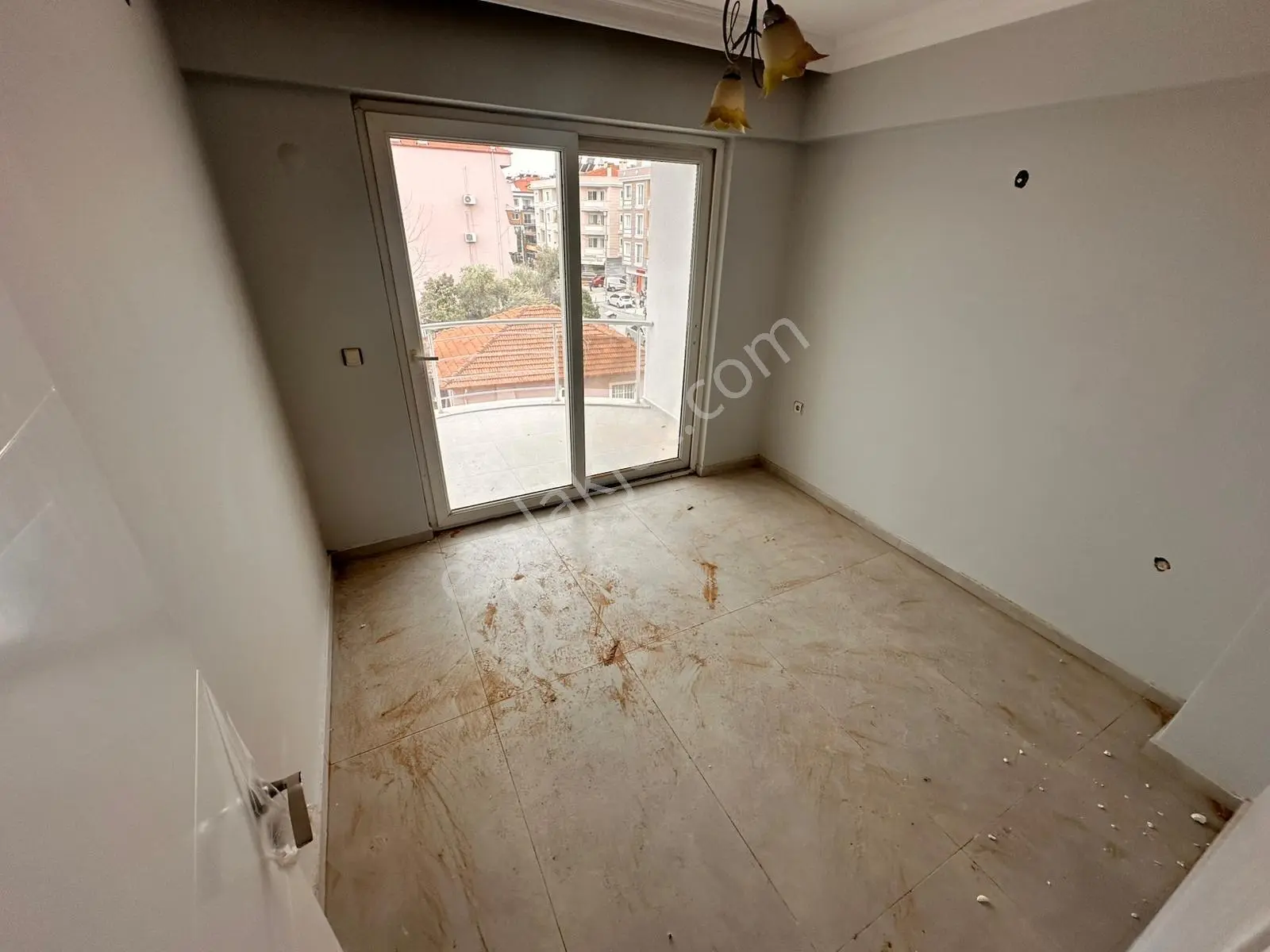 Dalaman Merkez Mahallesinde 3+1 135 M2 Ara Kat Satılık Daire - Görsel 3