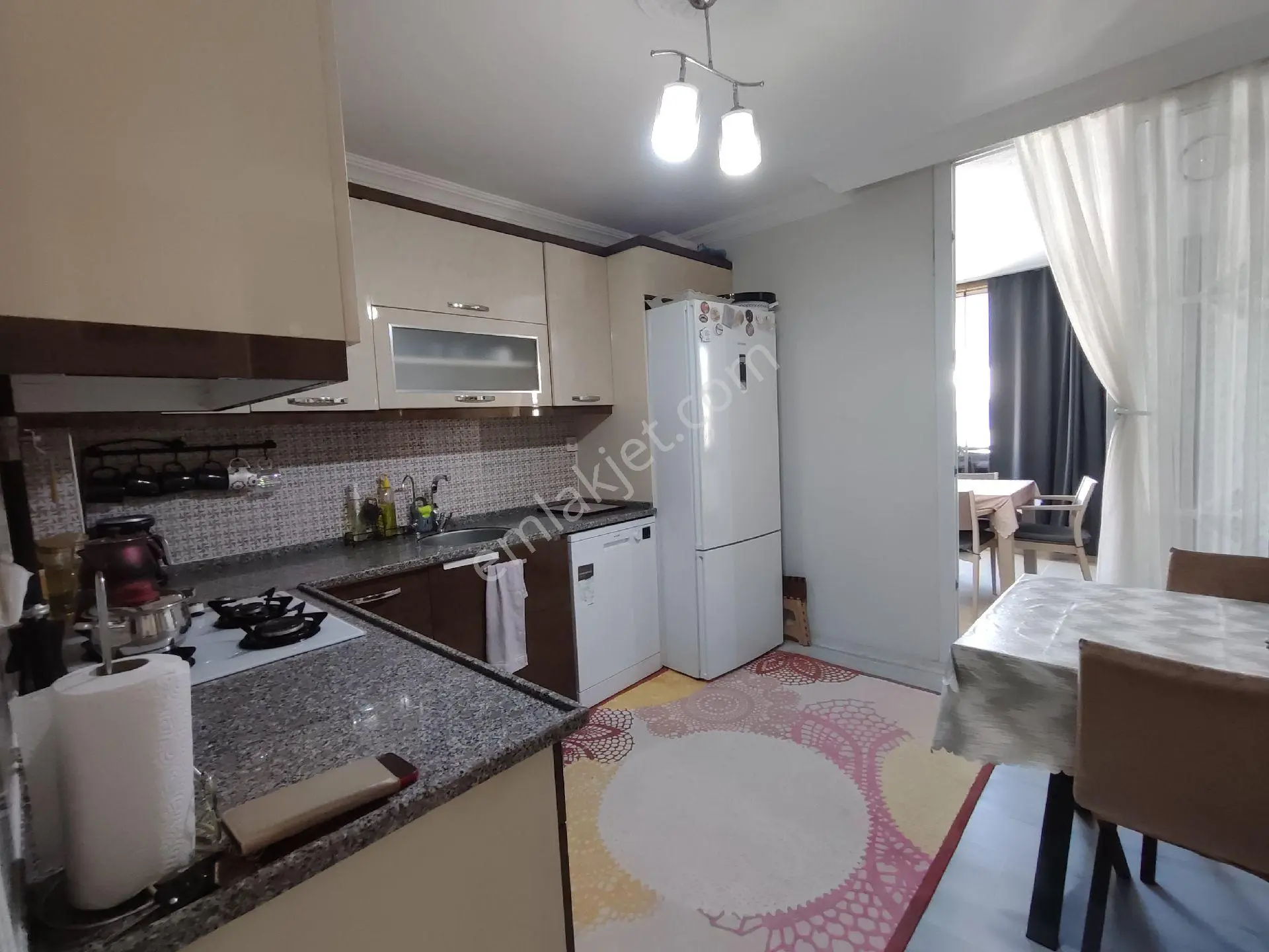 Yeşil Mahallede Geniş Satılık Daire - Görsel 3