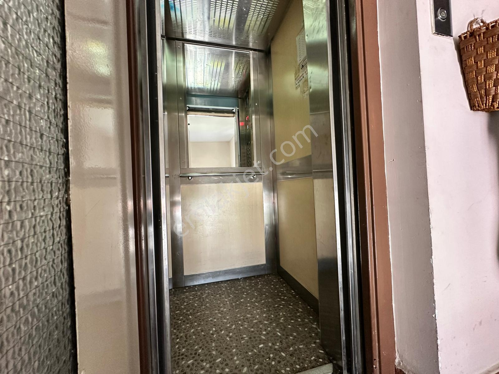 (sadece Memura) Akışık Sitesinde 9.katta Ankara Manzaralı Bağımsız 3+1 Daire - Görsel 25