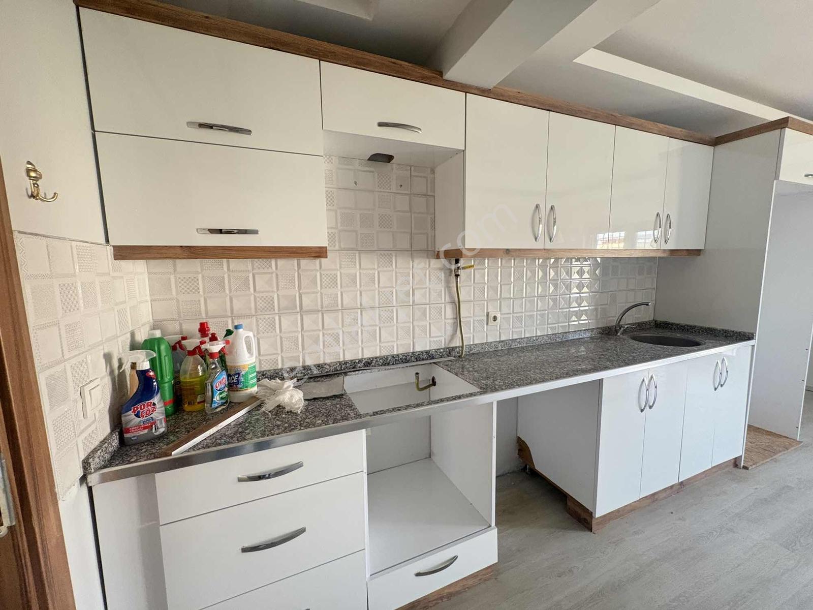 Site İçerisinde Merkezi Konumda D.gazlı Kiralık 2+1 - Görsel 24