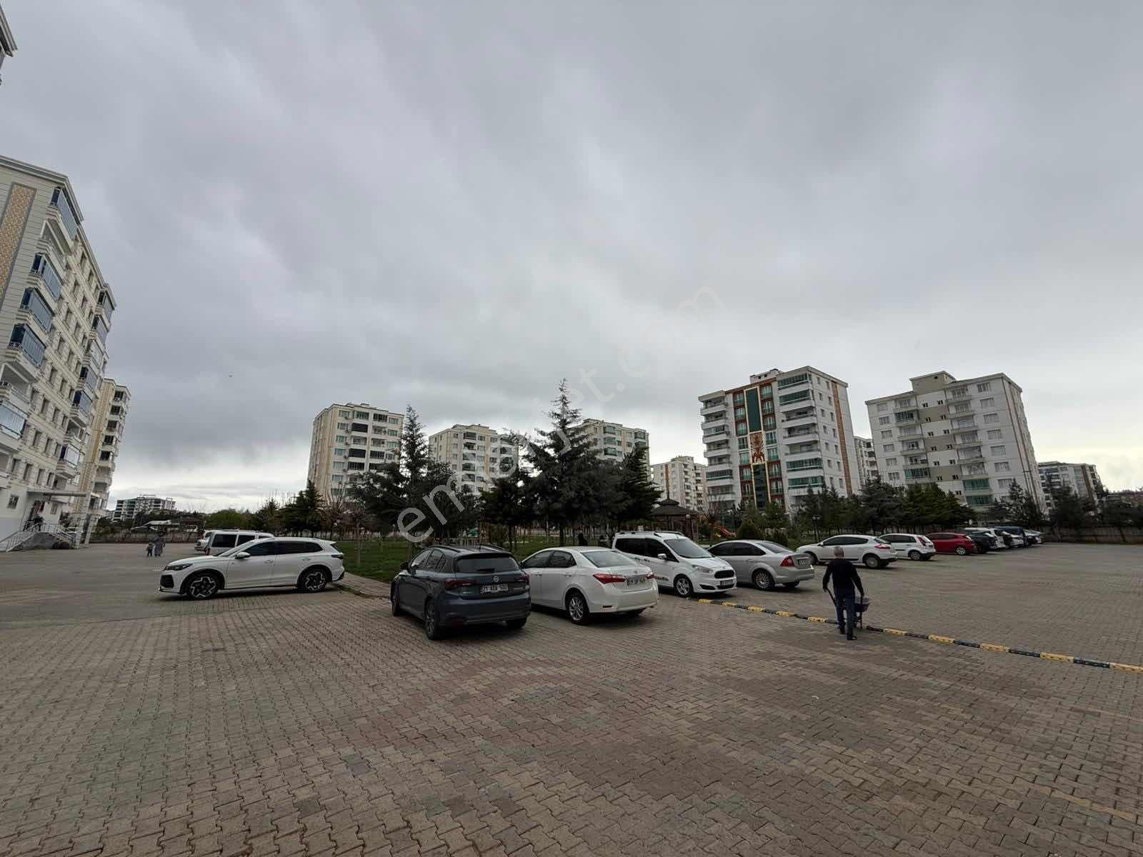 Bağcılar Aram Tigran Caddesi Üzeri 3+1 Lüks Daire - Görsel 10