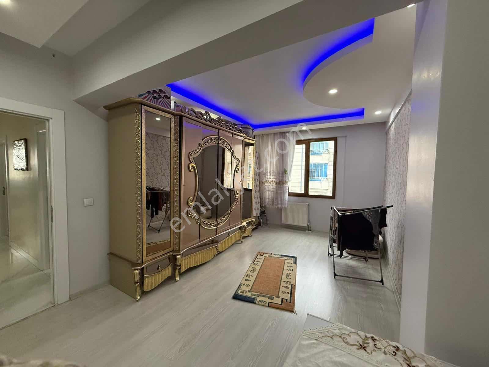 Bağcılar Aram Tigran Caddesi Üzeri 3+1 Lüks Daire - Görsel 8