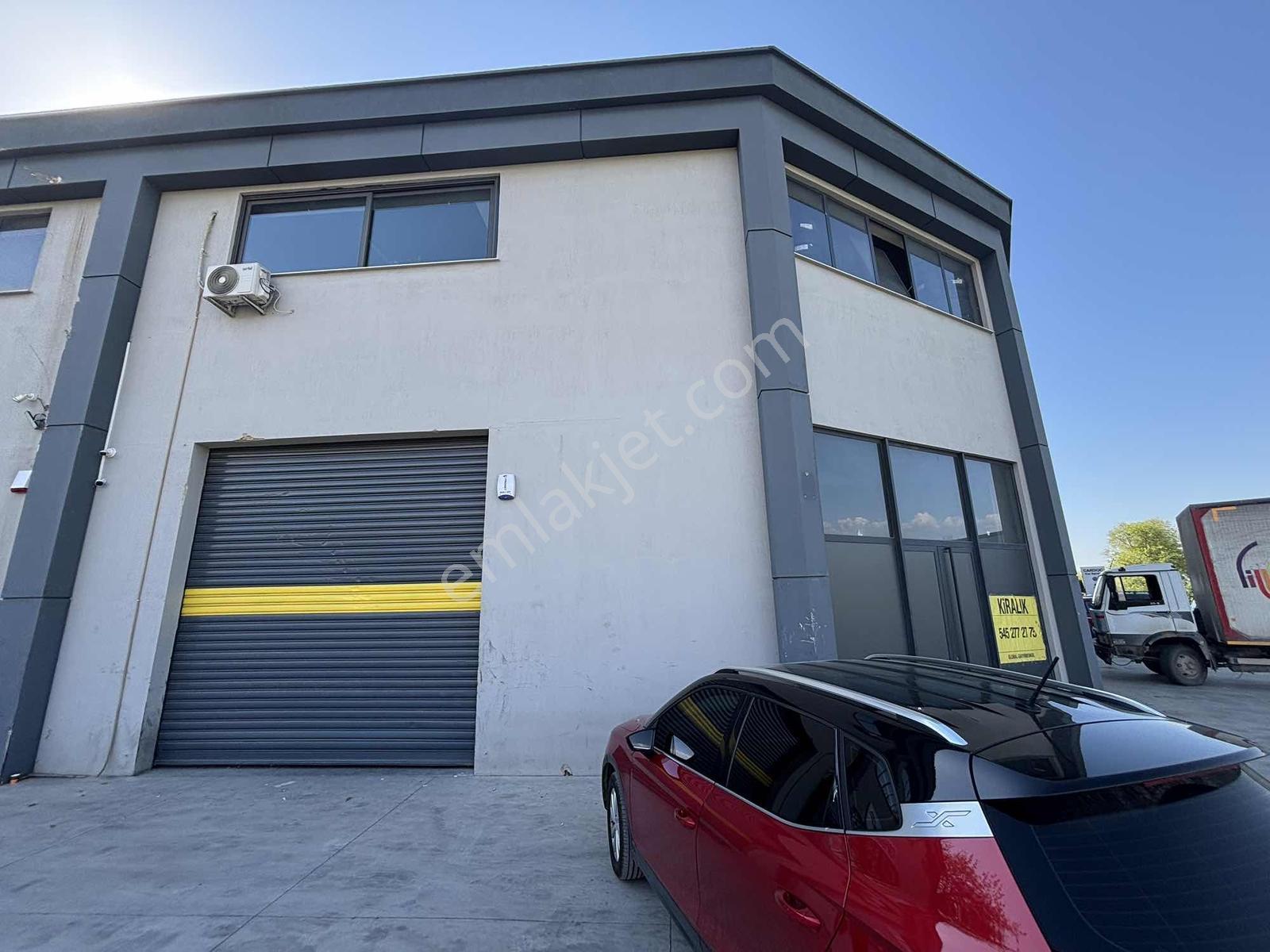Zafer Mah. 470 M² 2 Katlı 3 Adet Ofis Mevcut - Görsel 9