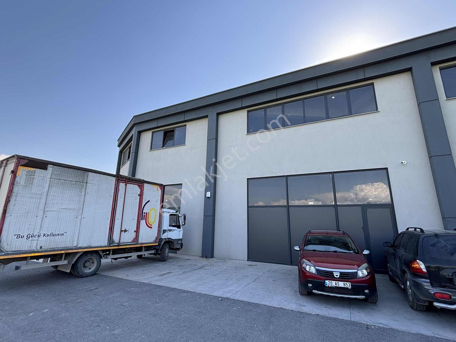 Zafer Mah. 470 M² 2 Katlı 3 Adet Ofis Mevcut - Görsel 31