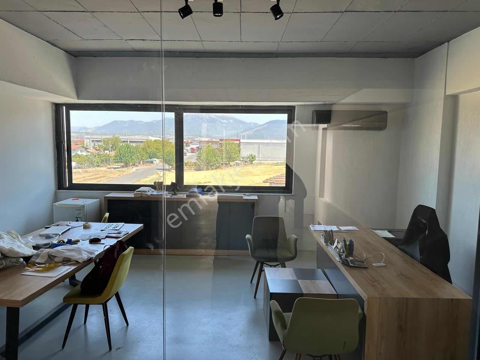 Zafer Mah. 470 M² 2 Katlı 3 Adet Ofis Mevcut - Görsel 2