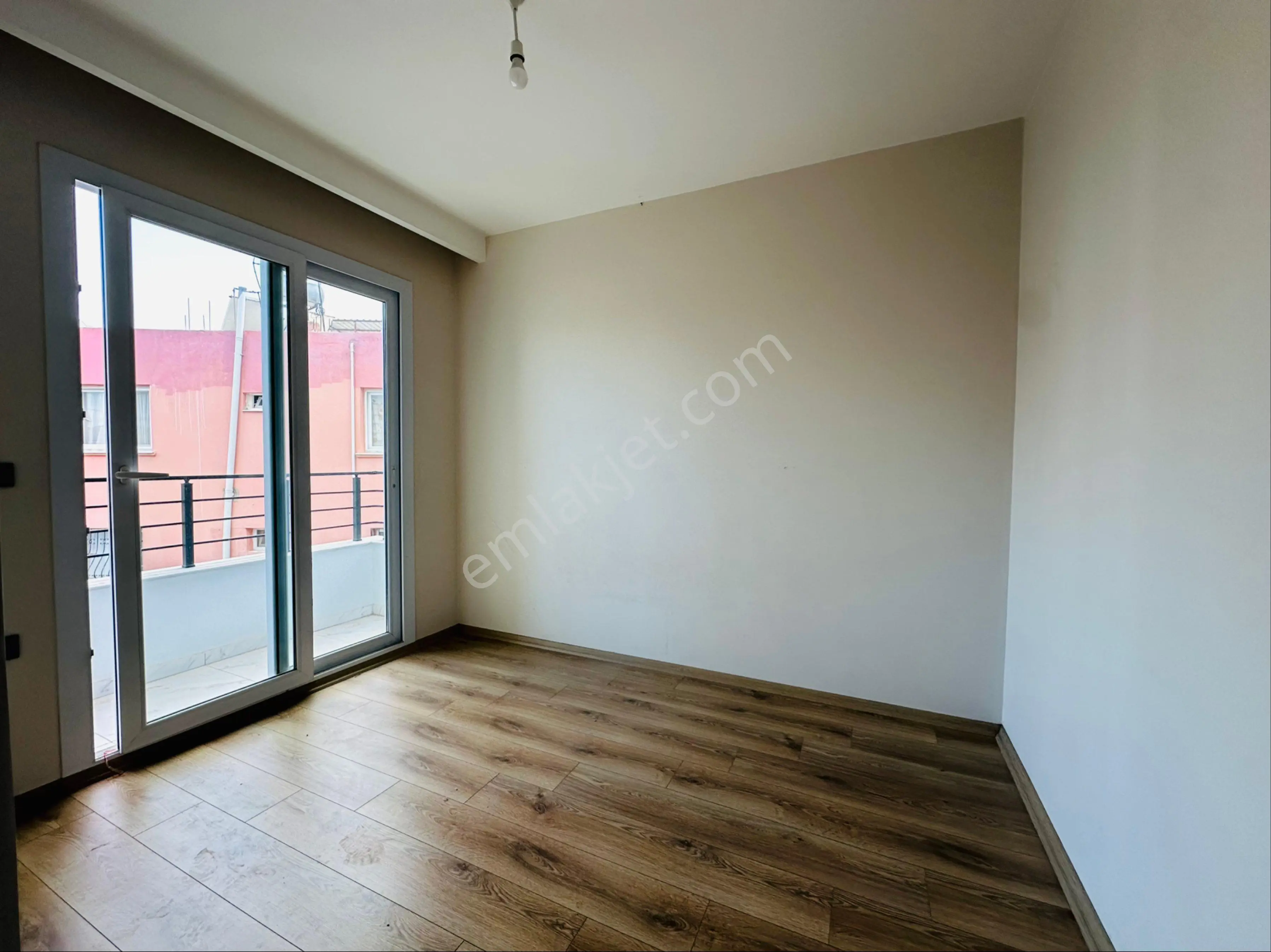 Yenişehir Çiftlikköy’de Kiralık 2+1 Daire - Görsel 4