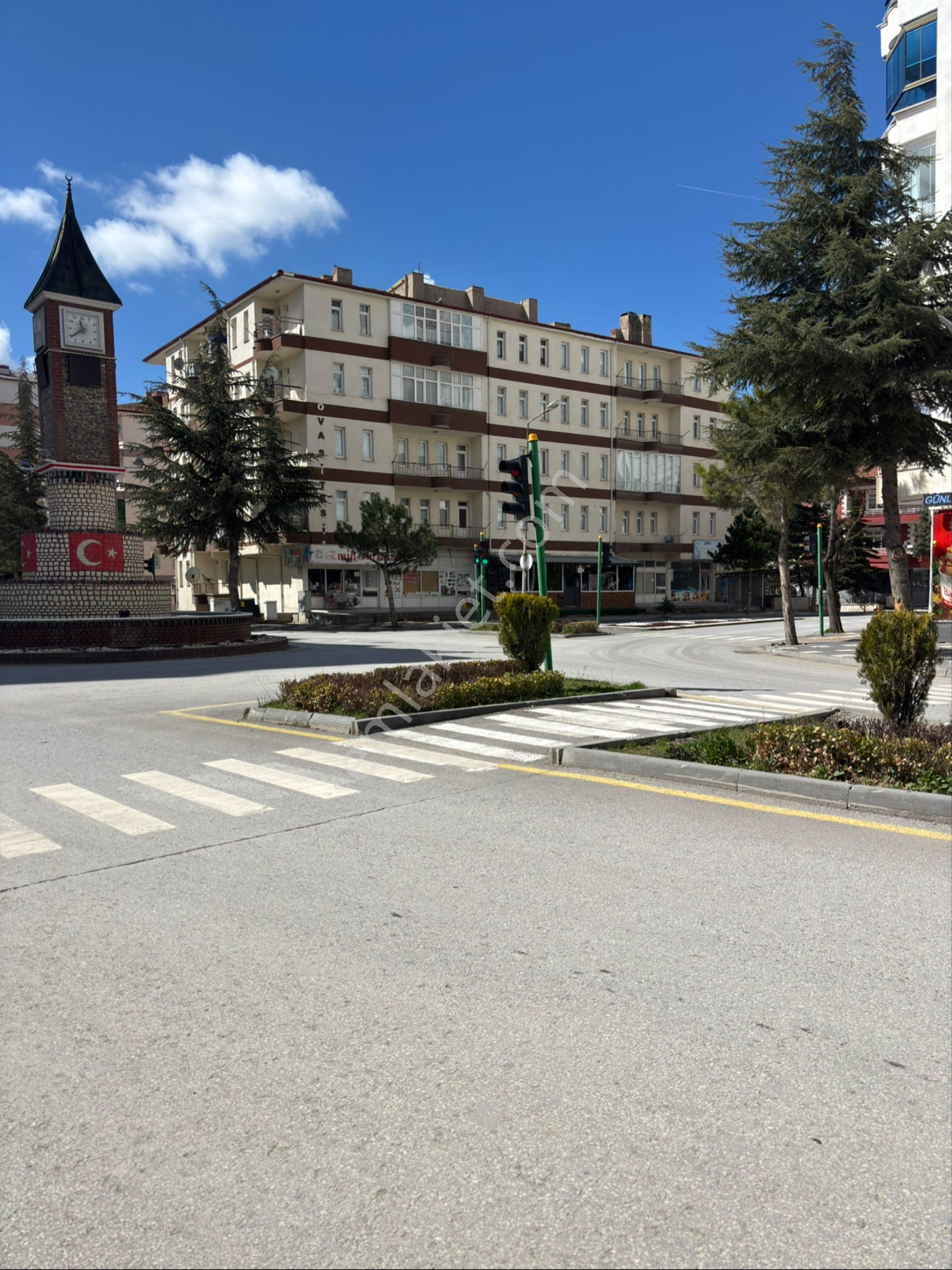 Güngör Emlaktan Agah Sitesinde 4+1 Satılık Daire - Görsel 4
