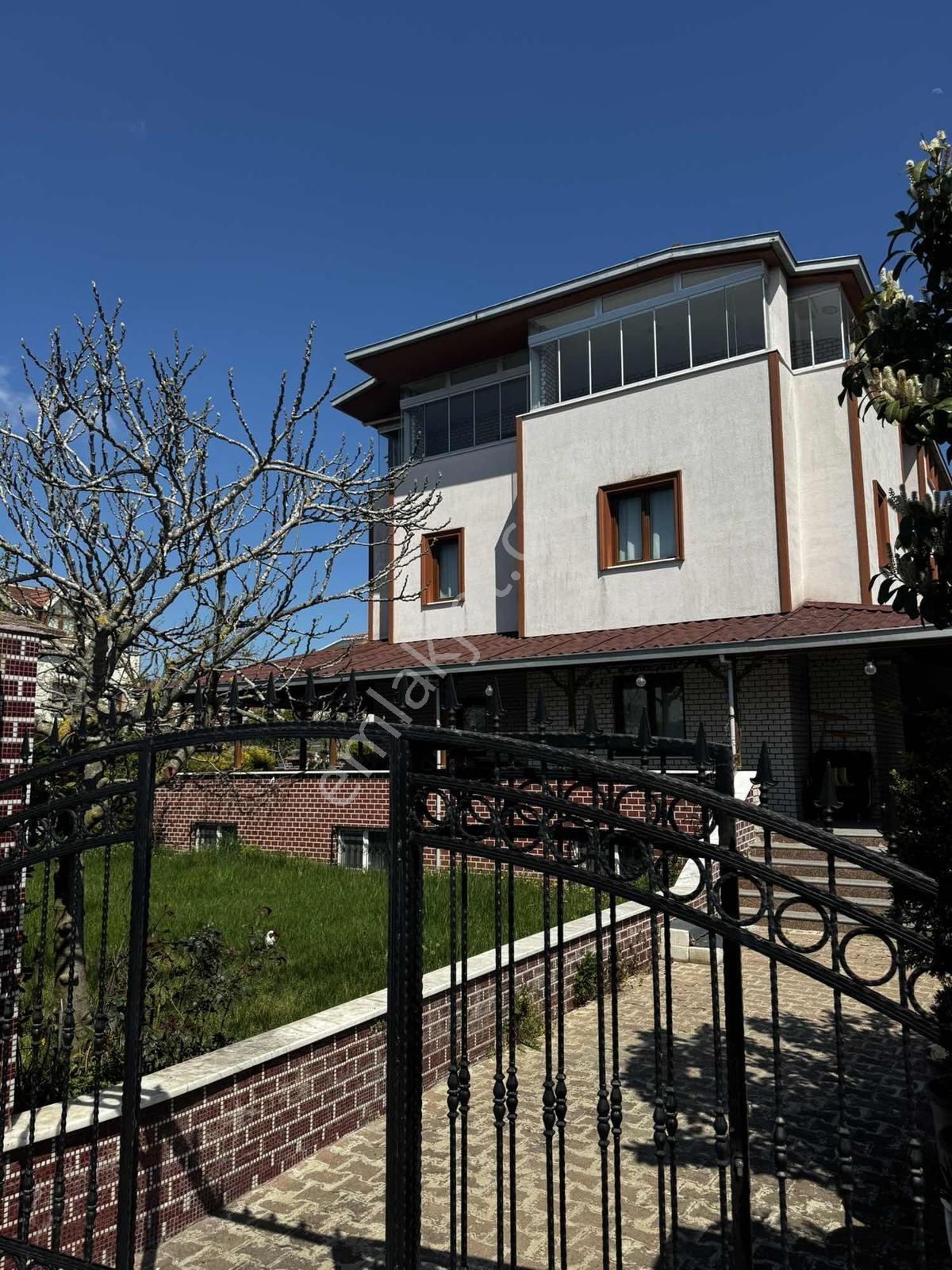 Arnavutkoy Bolluca Site İçerisinde 500mt2 Kiralık Villa - Görsel 23
