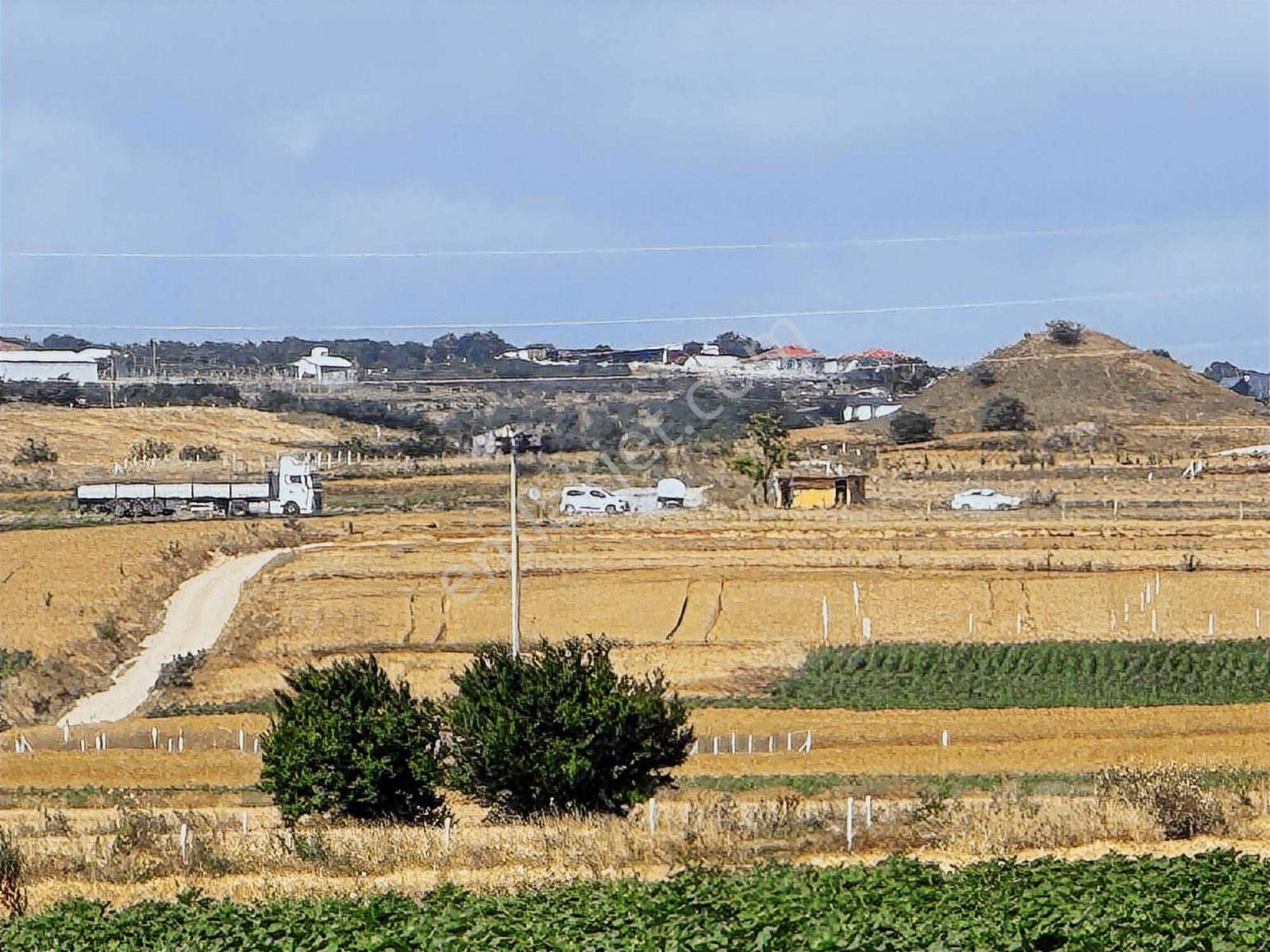 Vize Evrenlı De 270 M2 Arsa Acil Satılık