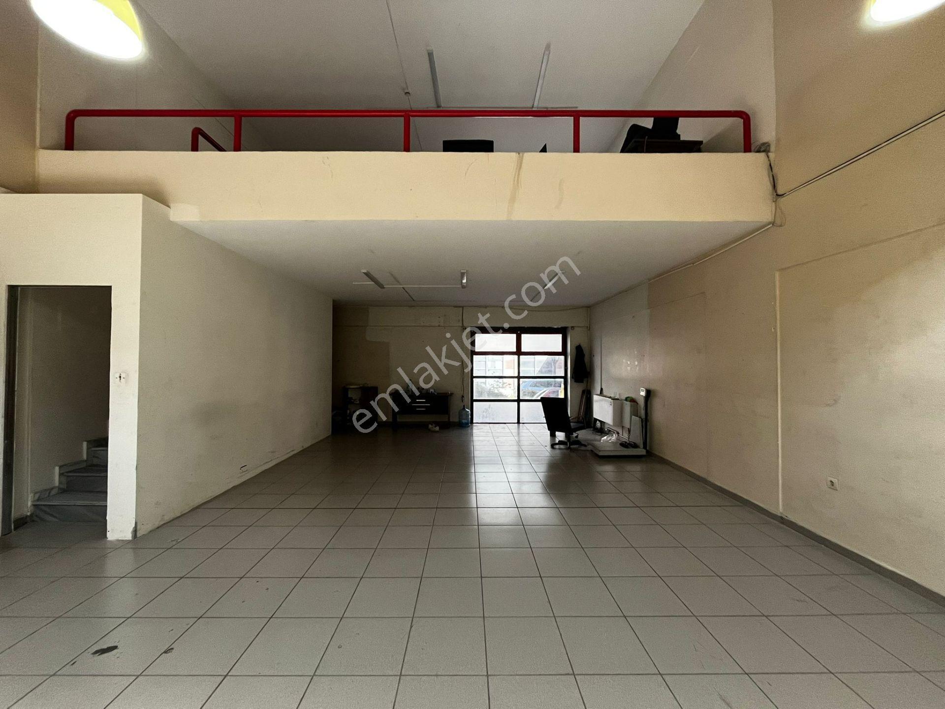 Merkezi Konumda Yük İndir Bindire Uygun 180 M² Kiralık İş Yeri - Görsel 2