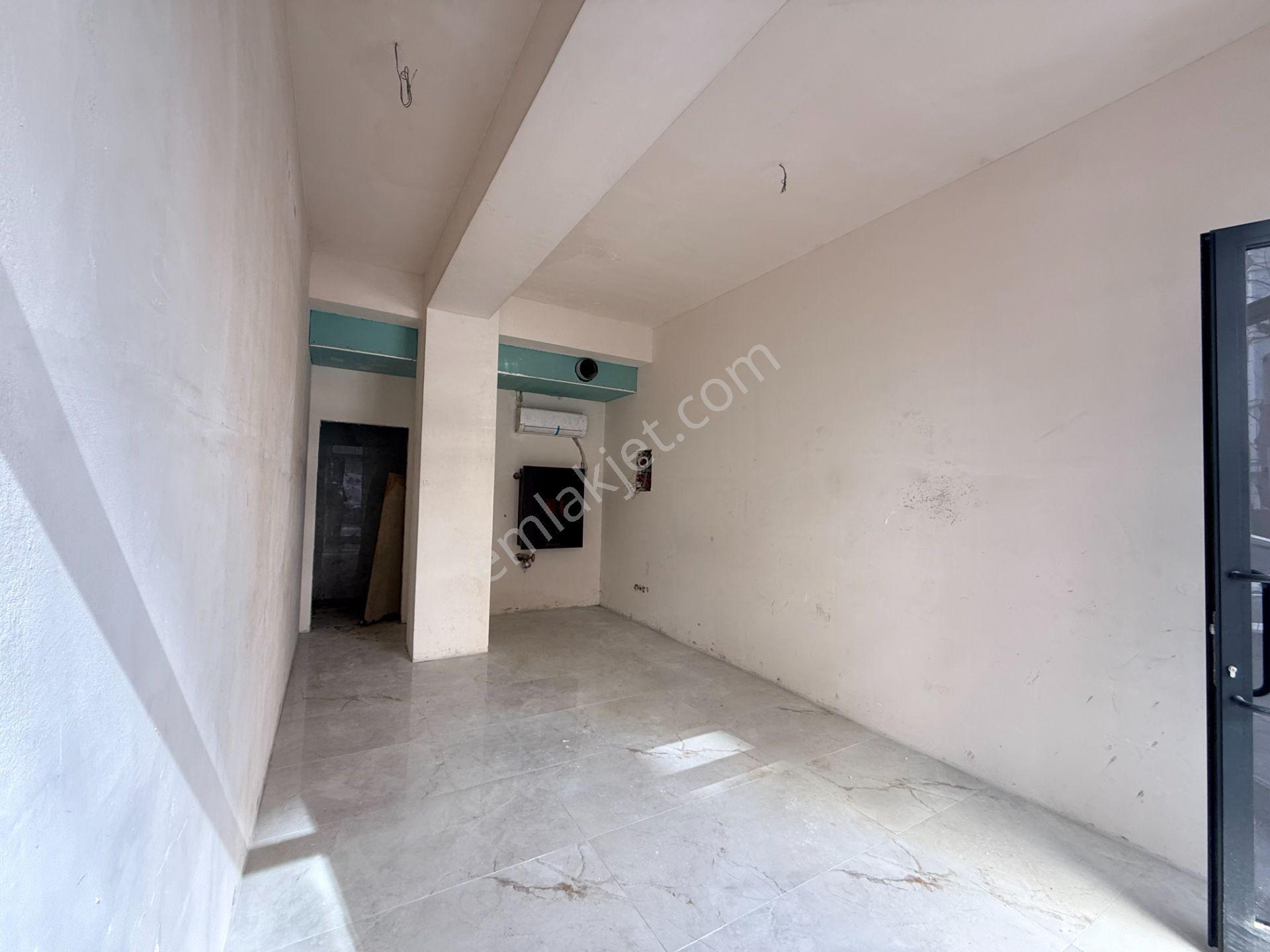 Kuyubaşı Minibüs Cad.paralel 60.000 Getirili 42m2 Satılık Dükkan - Görsel 4