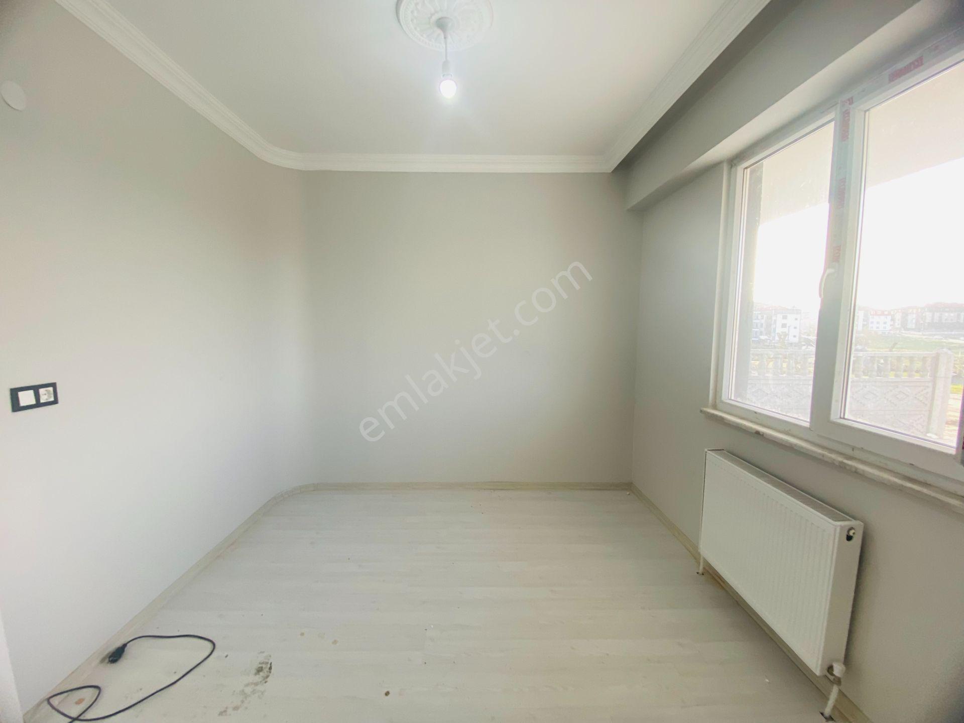 Güven'den Kapaklı'da Caddeye,servislere Yakın Balkonlu 1+1 Daire - Görsel 15