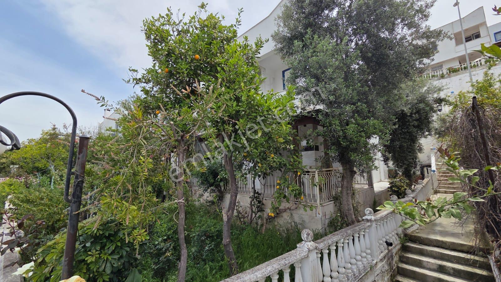Muğla Güllük Satılık Müstakil Ev Ful Deniz Manzaralı - Görsel 17