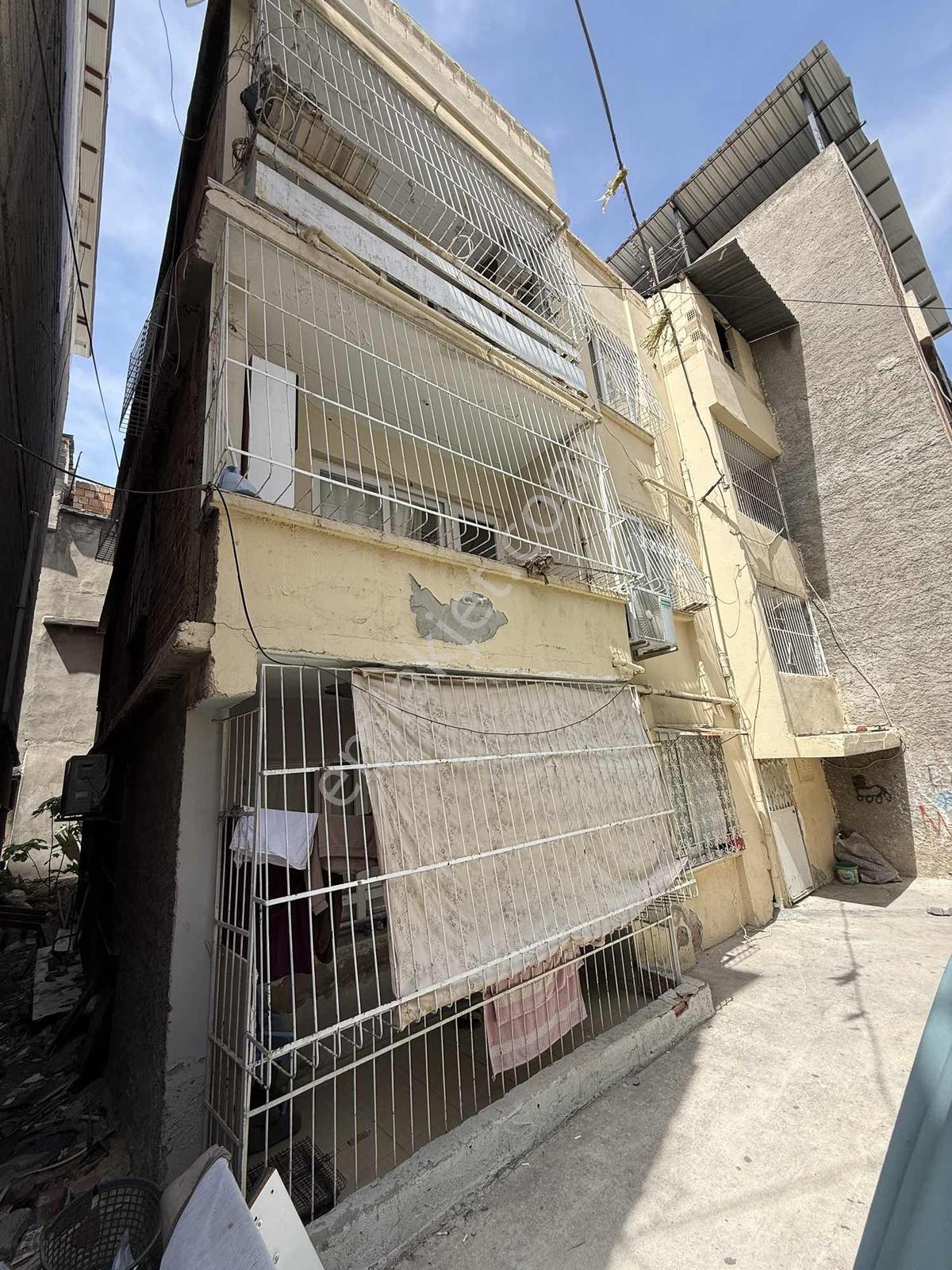Lavinia^ Narlıca Mahallesin'de 3 Katlı Satılık Müstakil Ev - Görsel 2