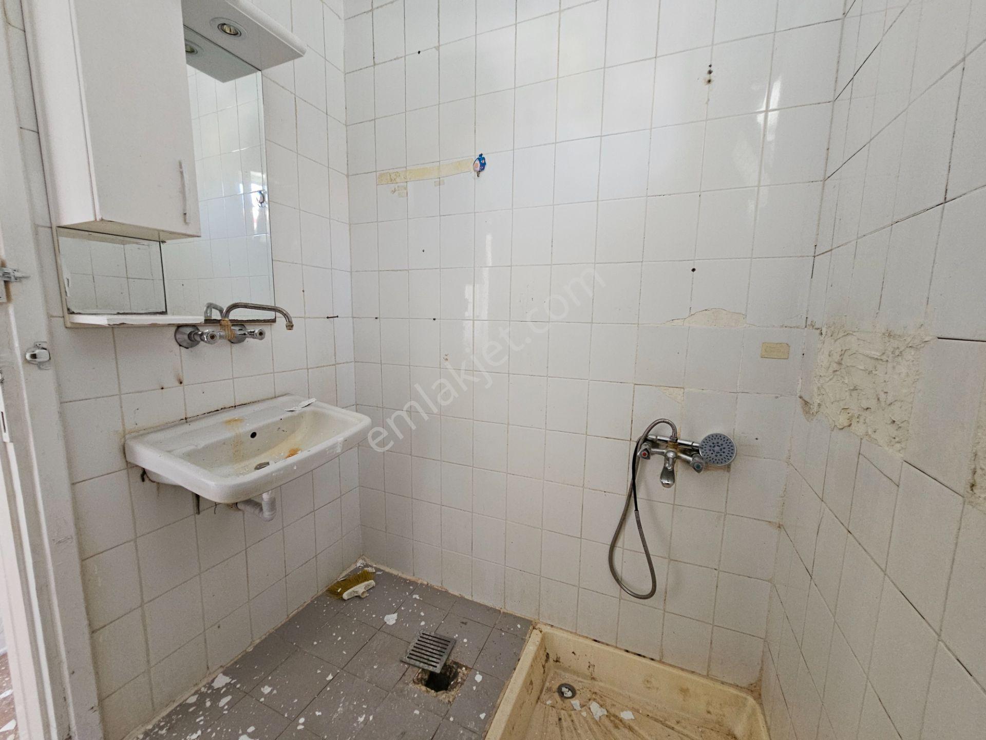 Mecidiye Duman Sk. 4+1 Açık Teras Metro Yakını Kiralık - Görsel 9