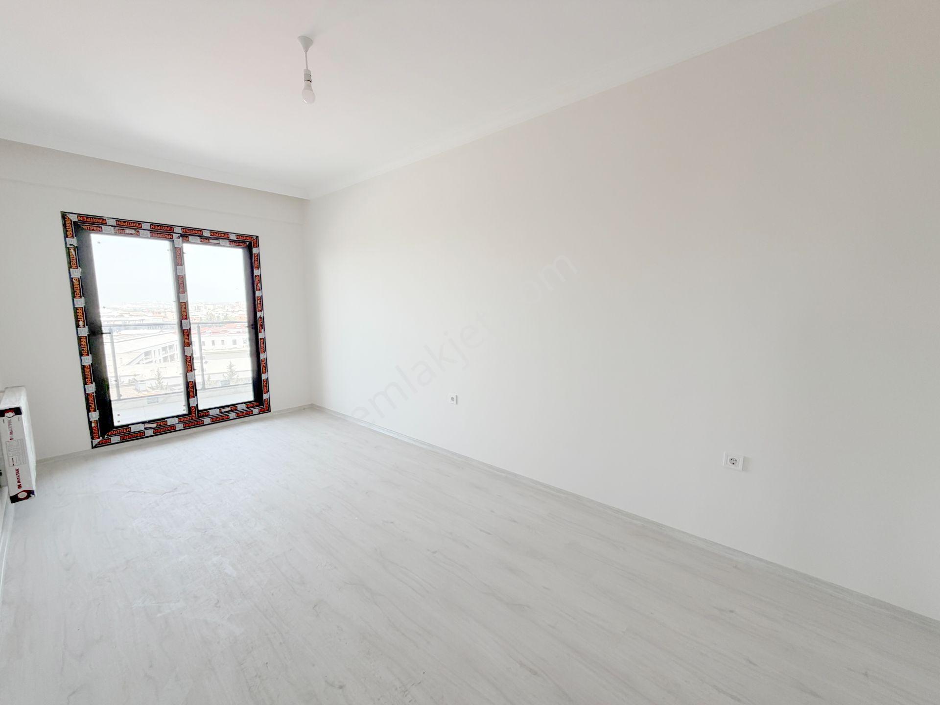 Menemen Ulukent'te Havuzlu Sitede Satılık 3+1 Daire - Görsel 14