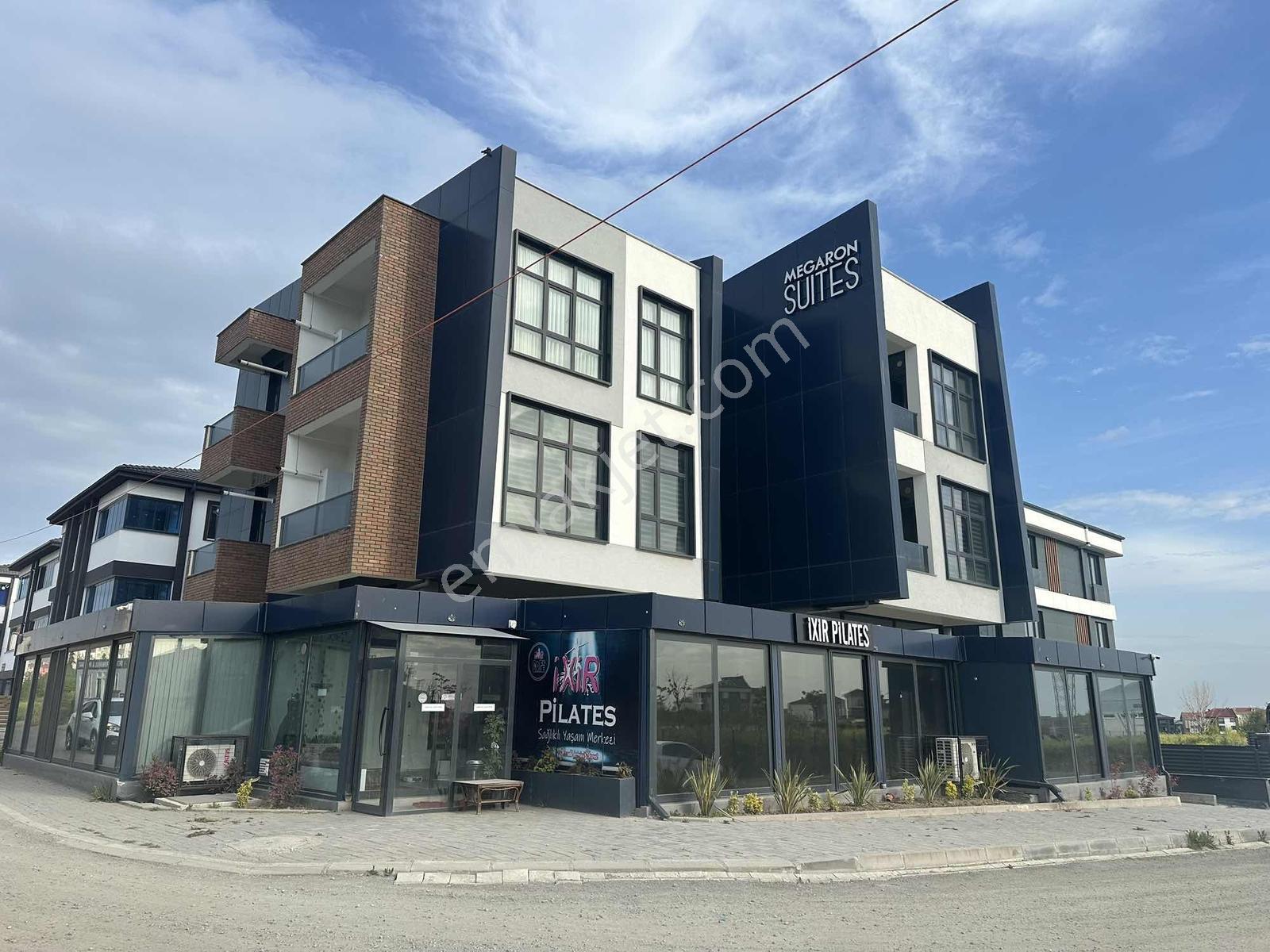 Rumeli Mahallesi'nde Bülent Ecevit Yakını 1+1 Kiralık Daire