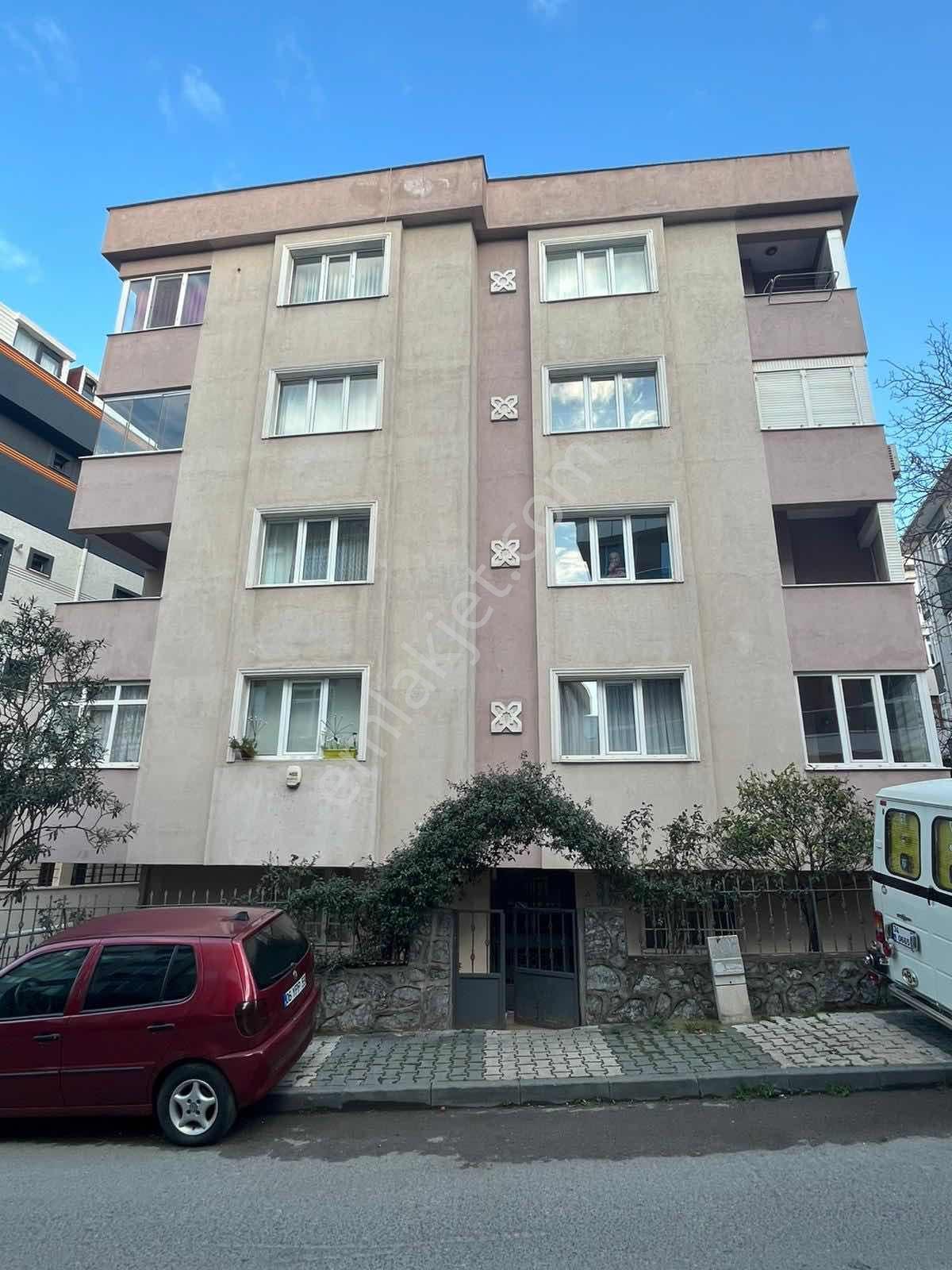 Maltepe Küçükyalıda Deniz Manzaralı Lüks Dubleks |