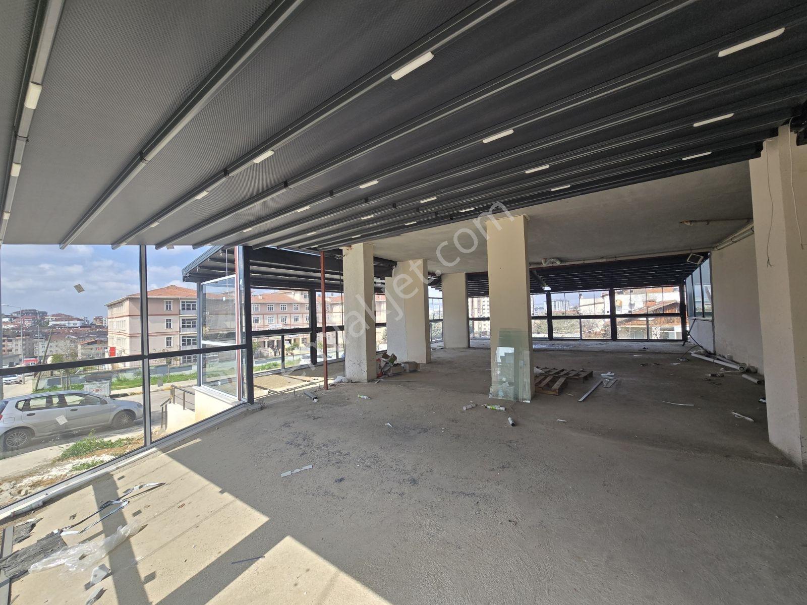 Pendik Ahmetyesevi Mahallesinde Kiralık Dükkan - Görsel 20