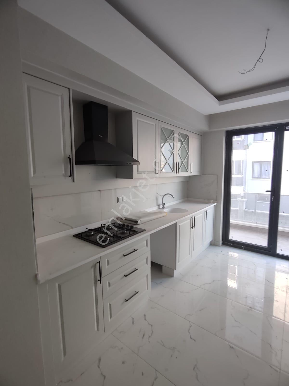 Afyon Tezcan Emlaktan Kiralık 3 1 Daire - Görsel 15