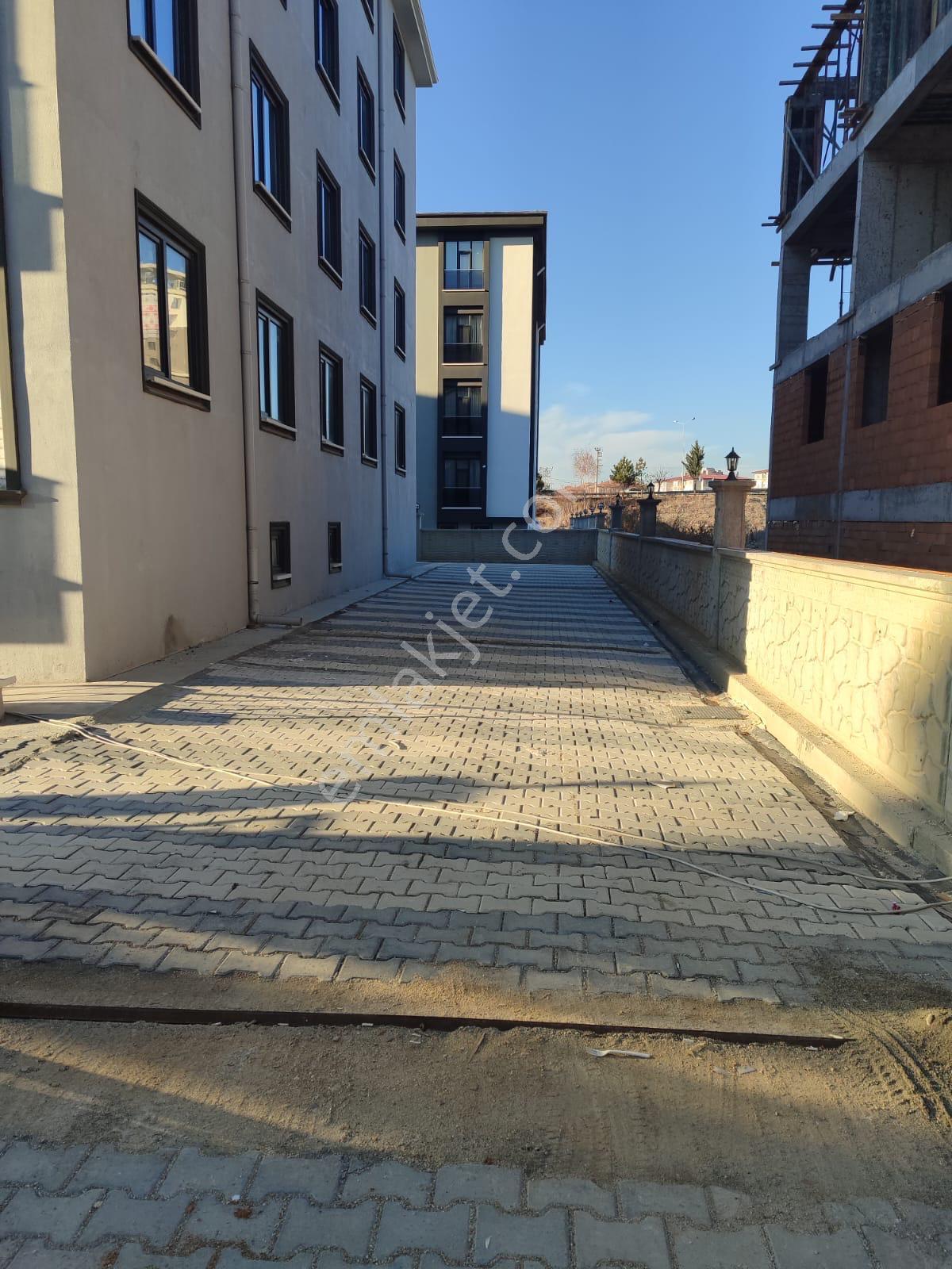 Afyon Tezcan Emlaktan Kiralık 3 1 Daire - Görsel 25