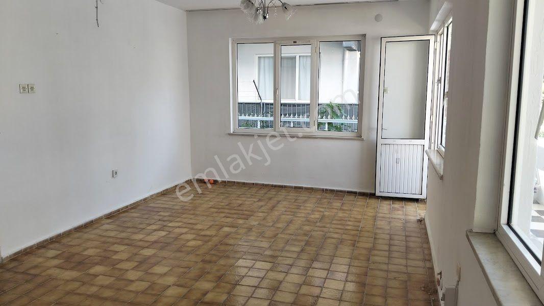 Ayvalık Sarımsaklı Denize Yakın Kiralık 2+1 Daire - Görsel 4