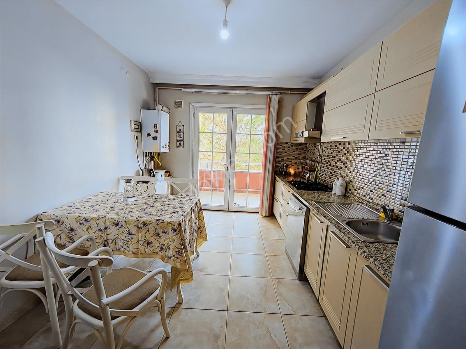 Remax-hür Fatma Yıldız Dan Baytur Sitesinde Satılık 3+1 - Görsel 25