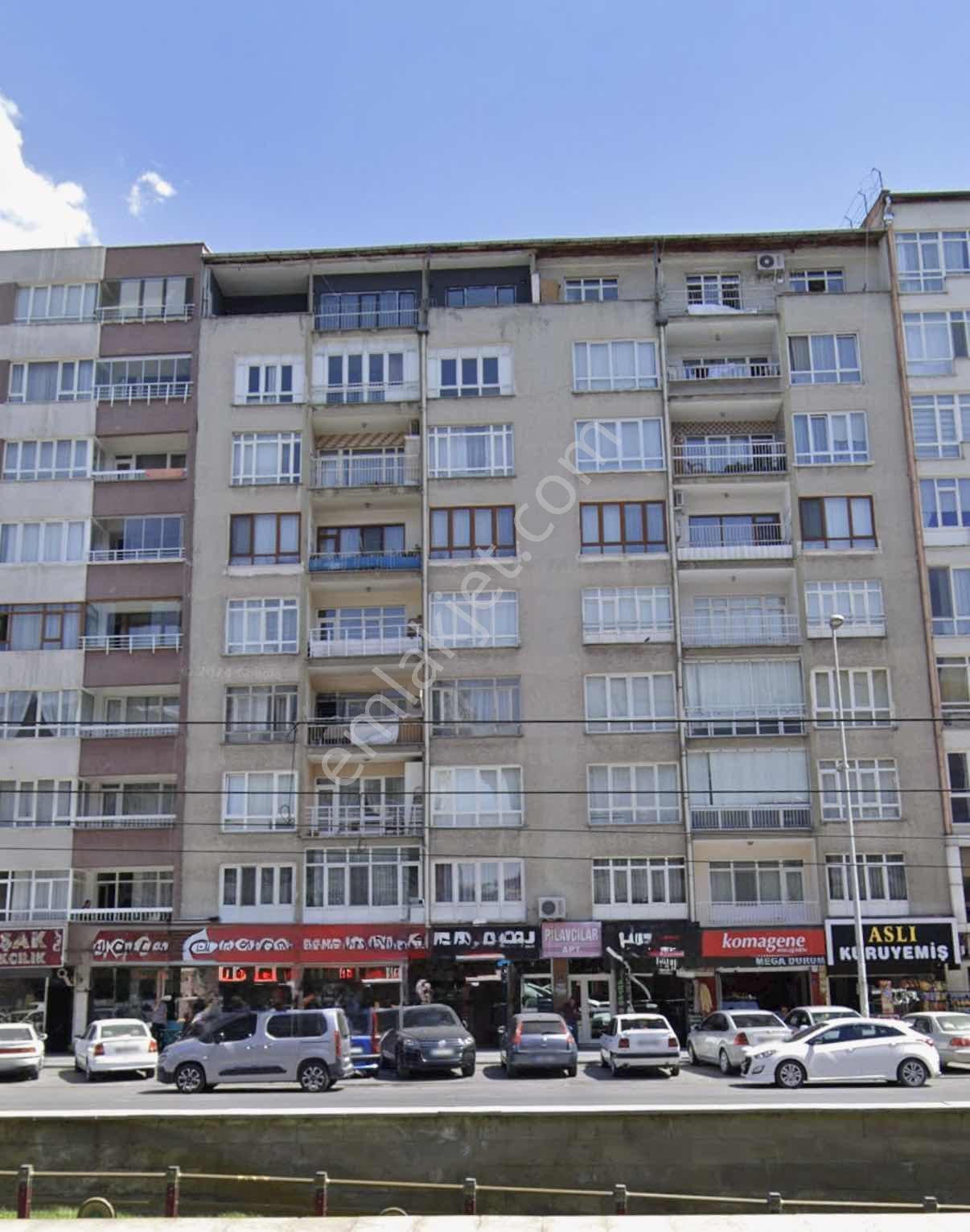 Sivas Caddesi'nde Cadde Cepheli 4.kat İçi Yapılı Satılık Daire - Görsel 16