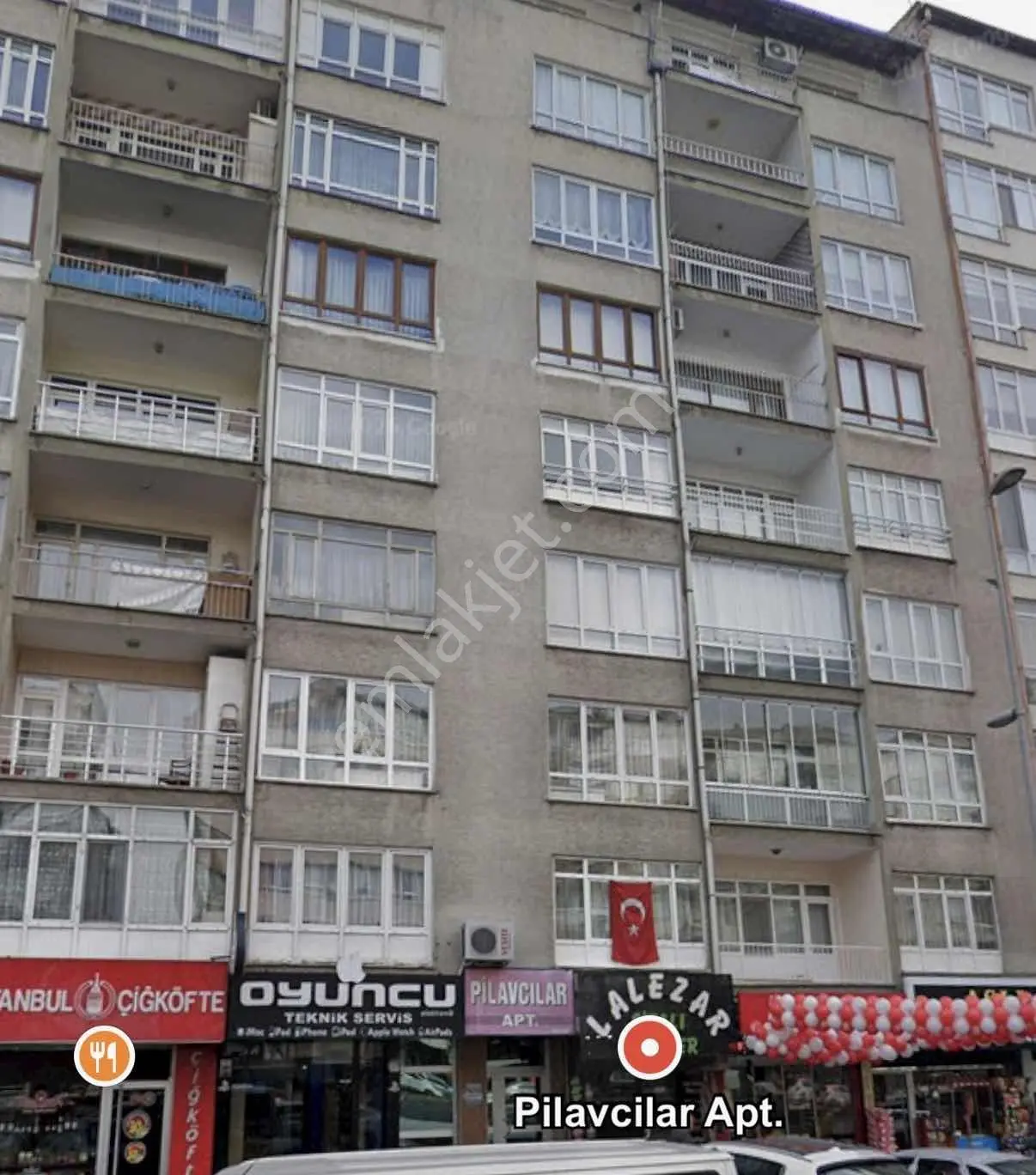 Sivas Caddesi'nde Cadde Cepheli 4.kat İçi Yapılı Satılık Daire