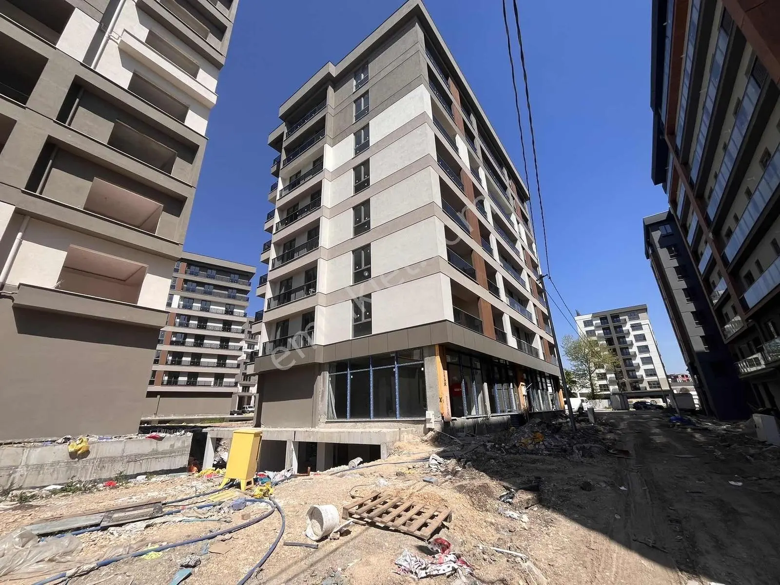 Mescıoğlu Koruline8 Arakat En Büyük 3+1 Dairelerinden
