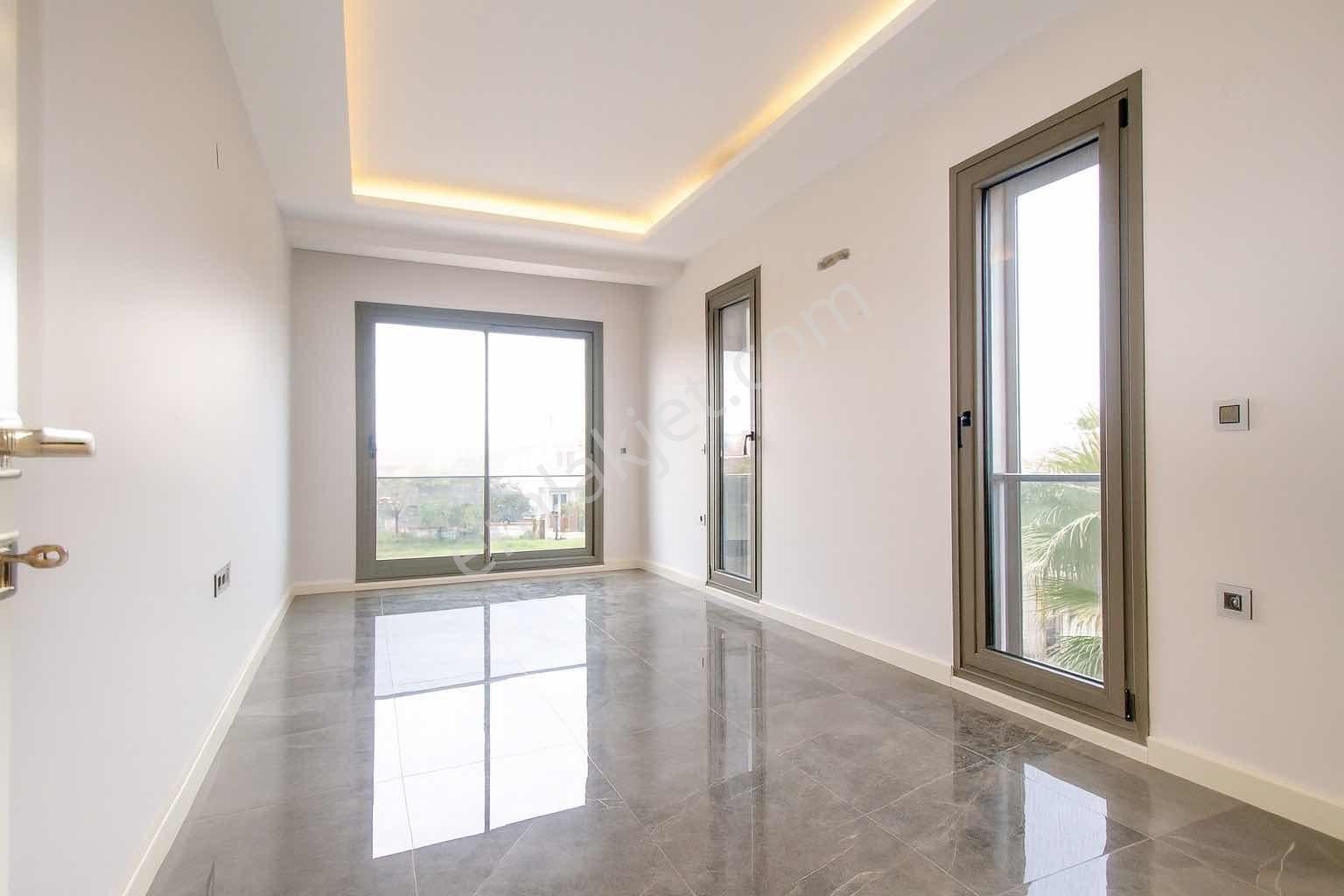 Monami'den Tam Müstakil Havuzlu 200 M2 3+1 Emsalsiz Villa - Görsel 18
