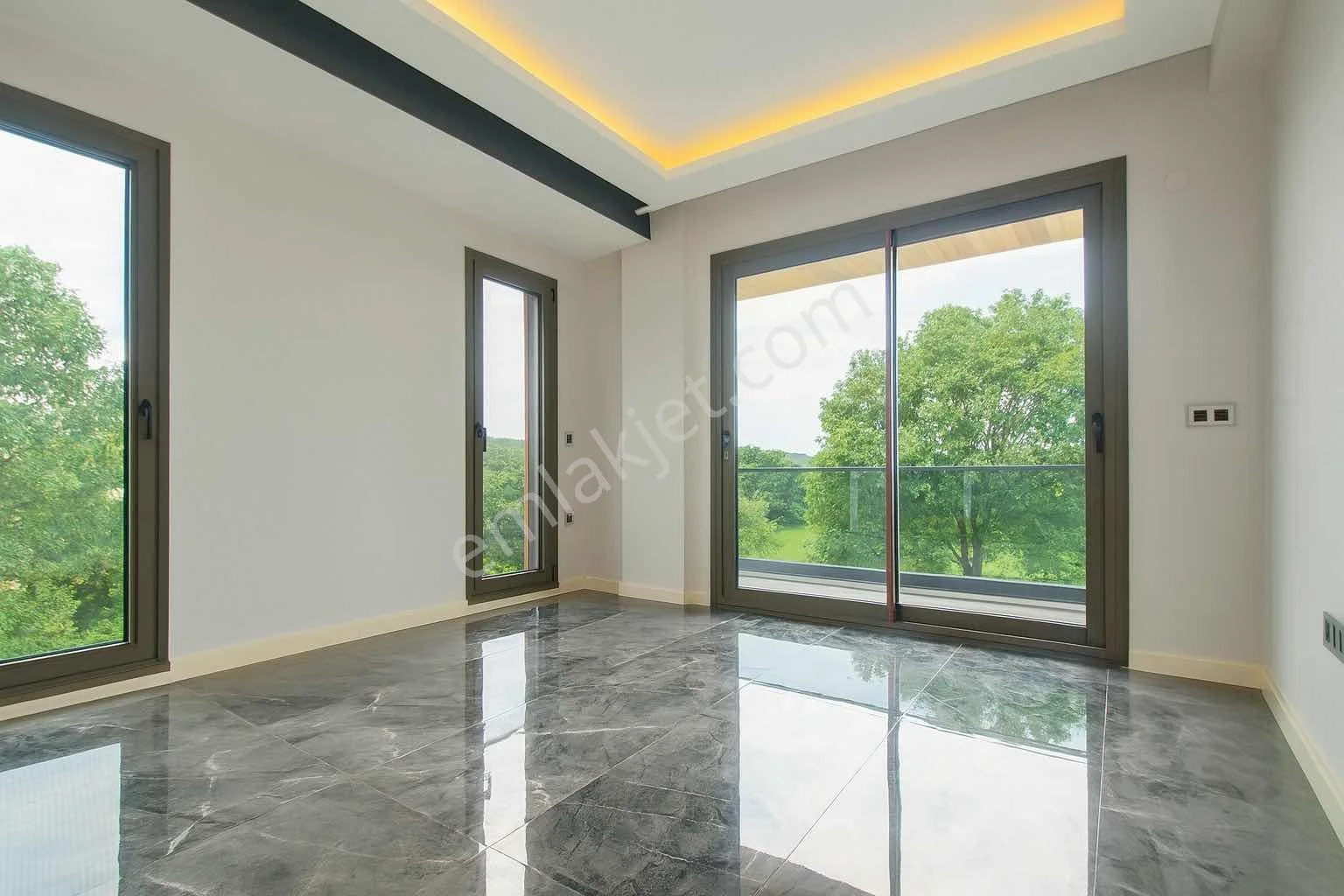 Monami'den Tam Müstakil Havuzlu 200 M2 3+1 Emsalsiz Villa - Görsel 4