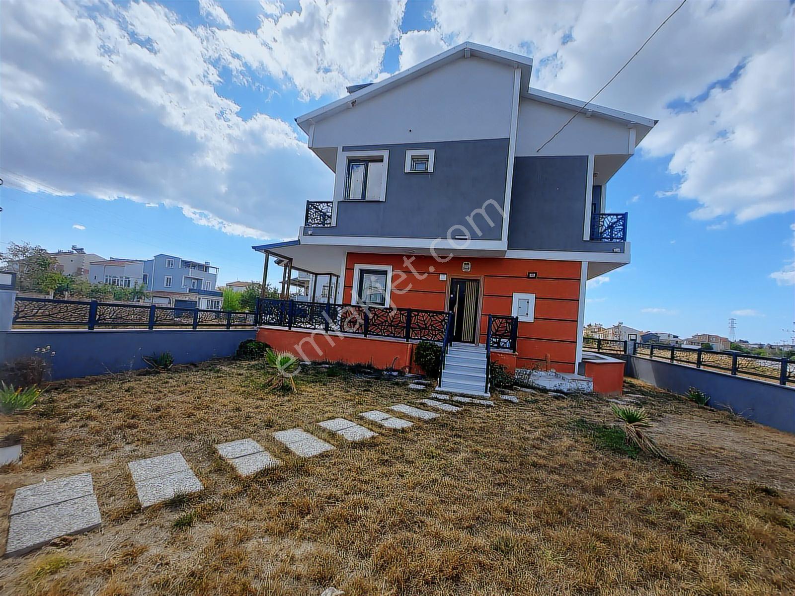 Marmara Ereğlisi Yeniçiftlik 4+1 Bağımsız Bahçeli Yazlık Villa