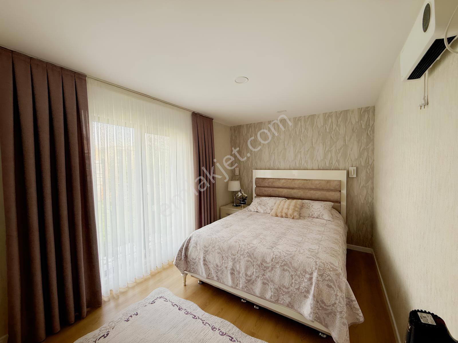Temelli Cumhuriyet Satılık Ultra Lüx Eşyalı Villa - Görsel 13