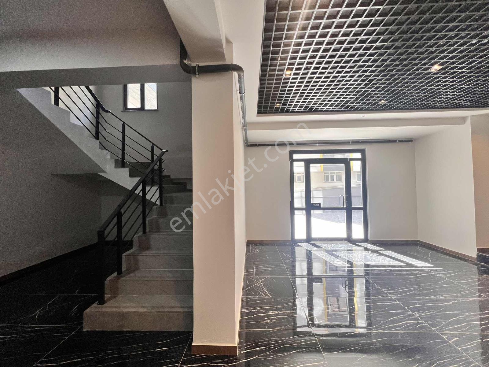 Çerkezköy Tepe Yolunda Prestijli Konumda 1+1 Kiralık Daire - Görsel 26