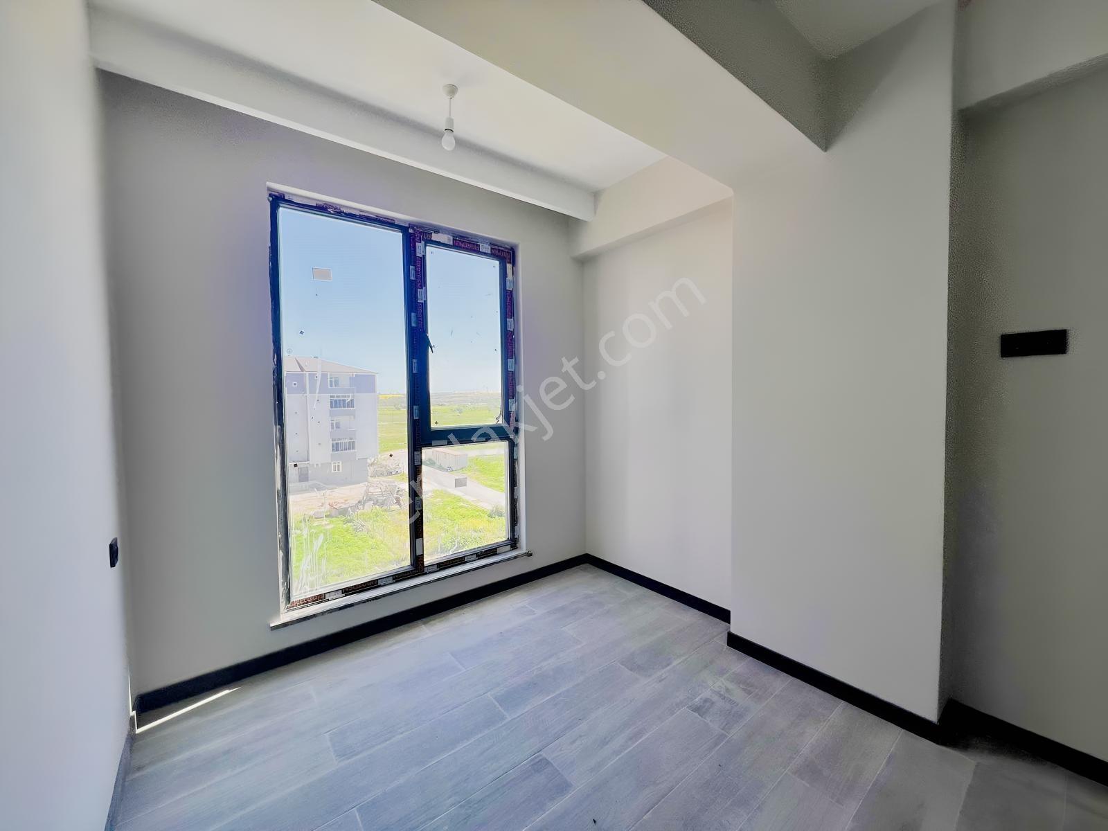Çerkezköy Tepe Yolunda Prestijli Konumda 1+1 Kiralık Daire - Görsel 28
