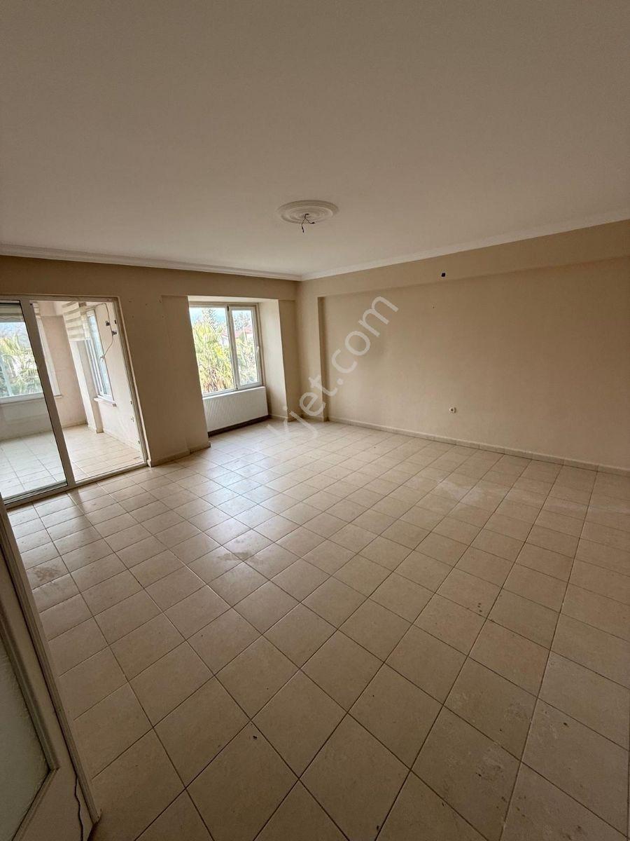 Uydukent Site İçerisinde Satılık 3+1 Arakat Güney Cephe - Görsel 23