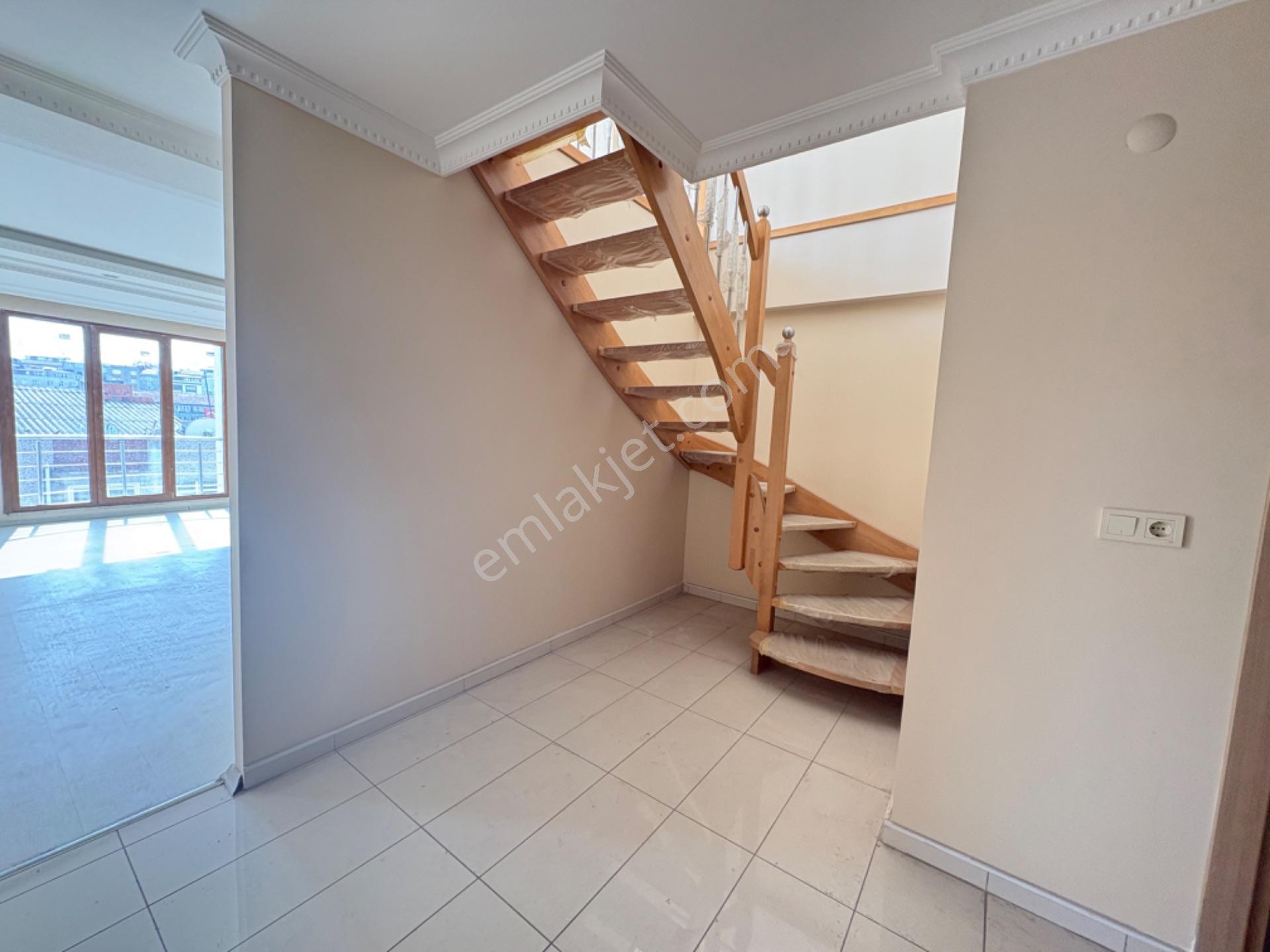 Mollateam Bayrampaşa Kartaltepe Mah Satılık 200 M² Lüks Dubleks Daire - Görsel 32