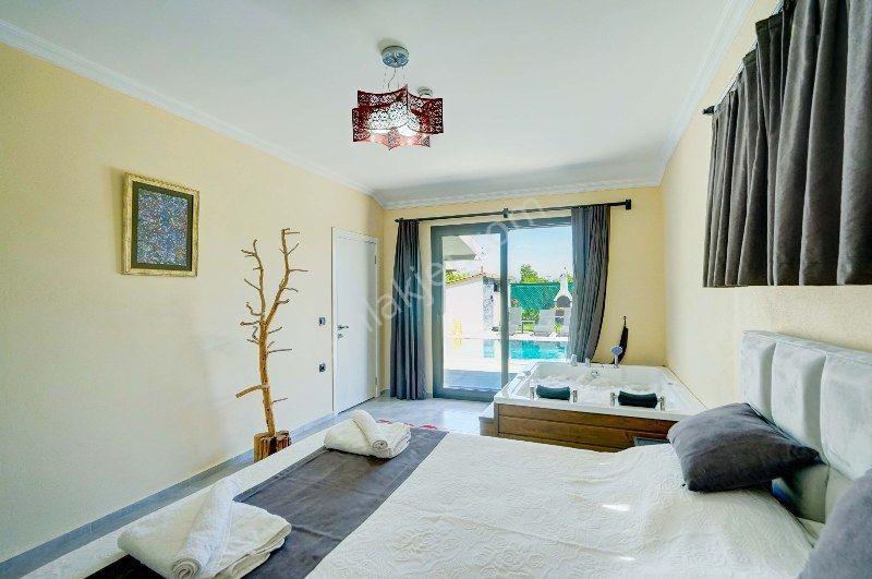 Fethiye Yanıklar 2+1 Havuzlu Villa - Görsel 19