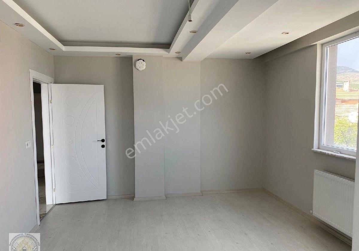 Yuvam Emlaktan Yunus Emre Mah Hicran Sokakta Kiralık 100 M2 Daireler - Görsel 7